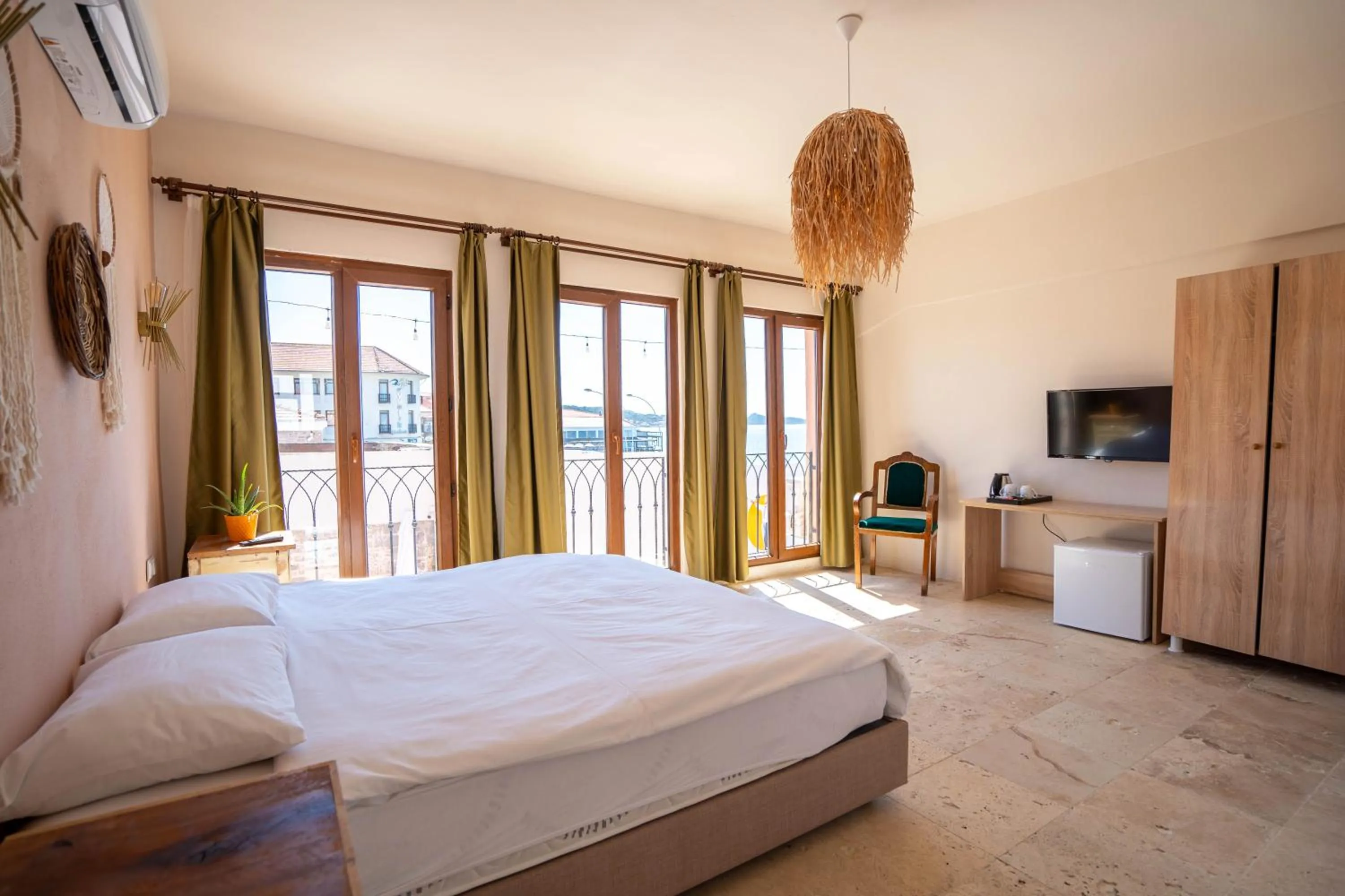 Bed in CasaLyma Ayvalık