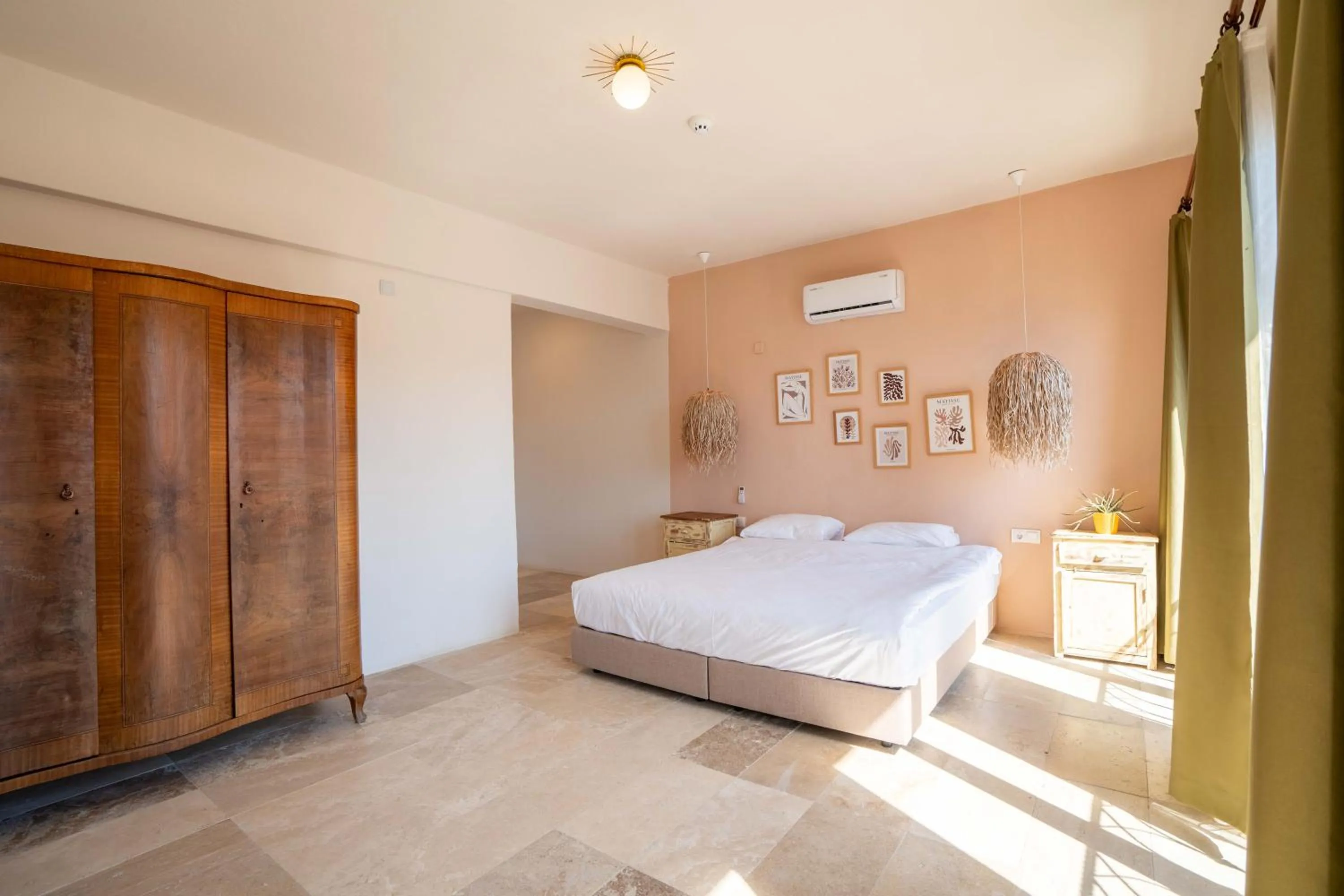 Bed in CasaLyma Ayvalık