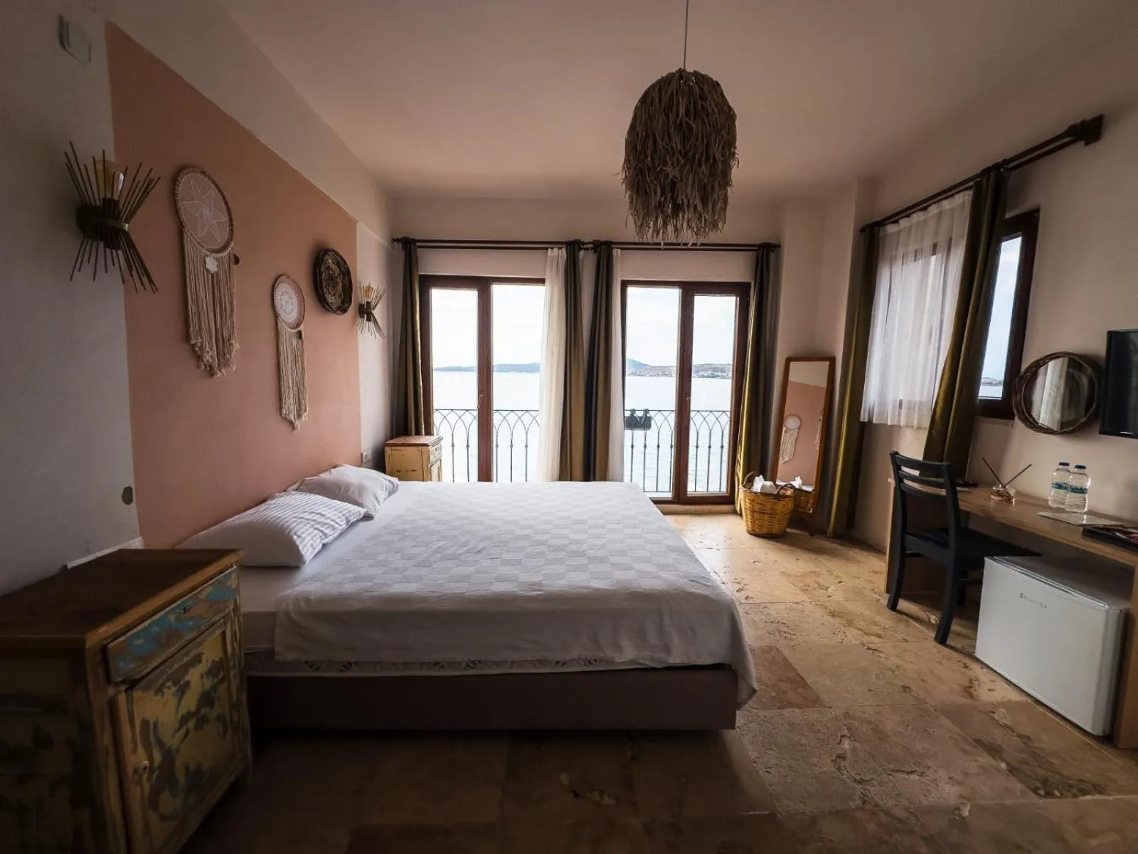 Bed in CasaLyma Ayvalık