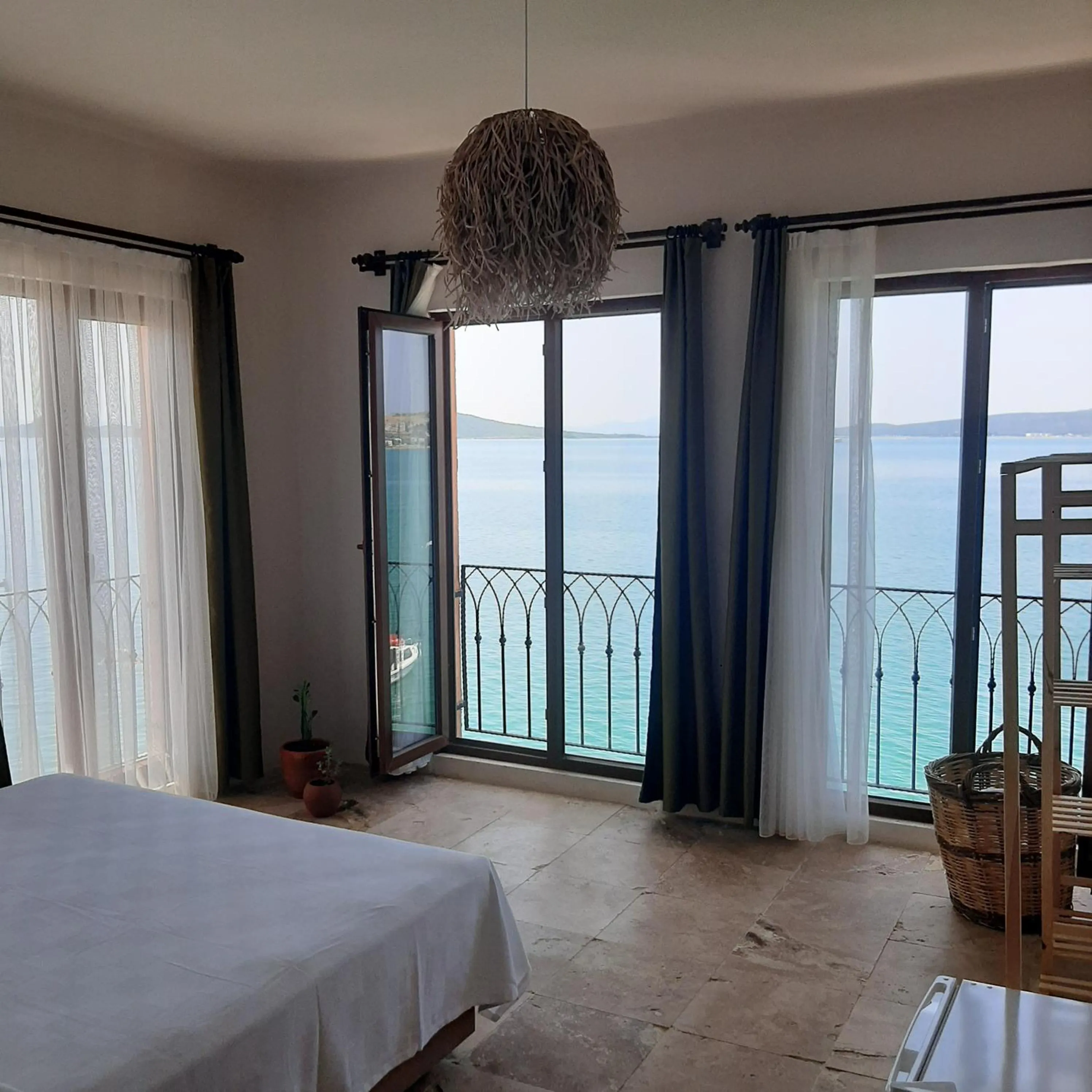 Bed in CasaLyma Ayvalık