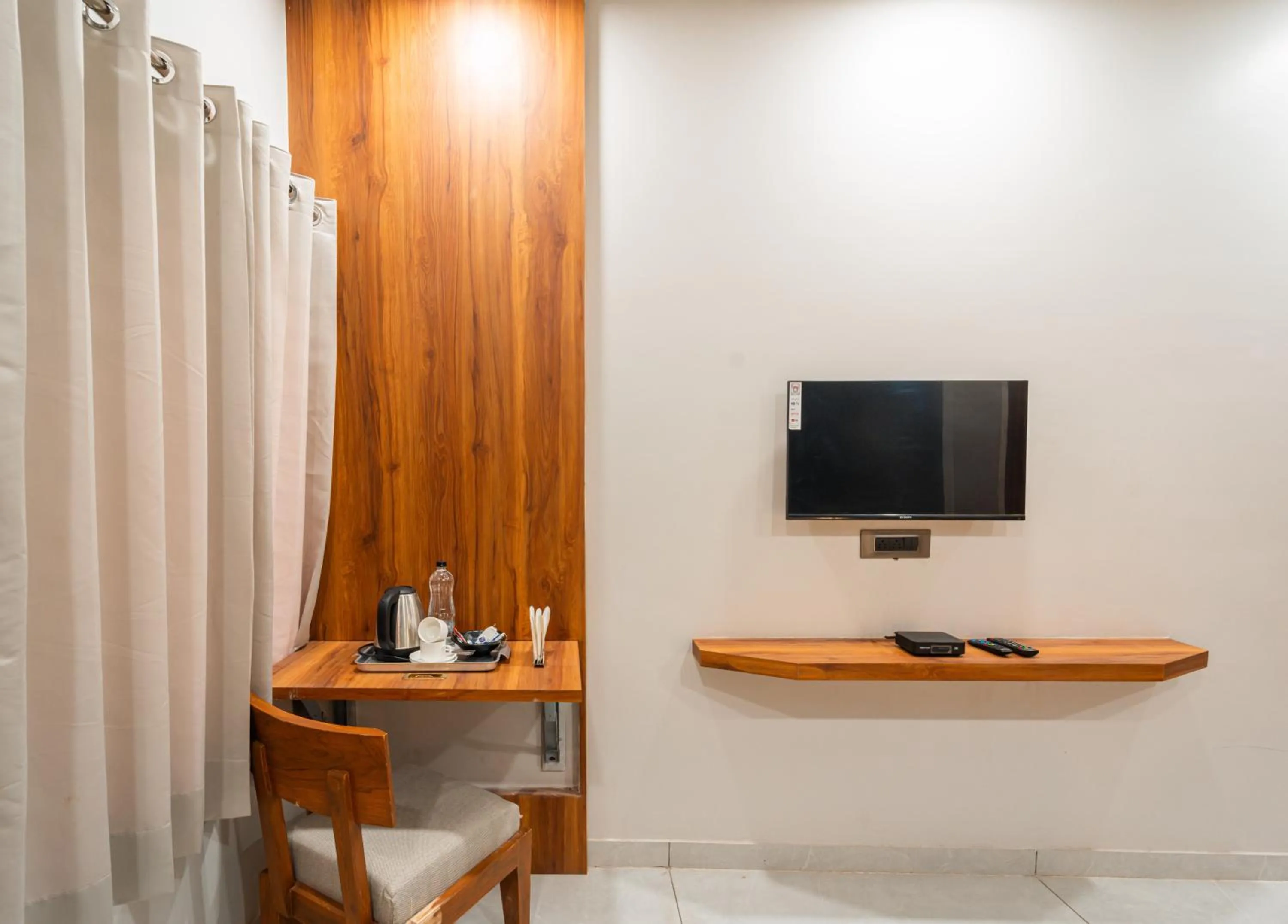 TV and multimedia in Treebo Lake City