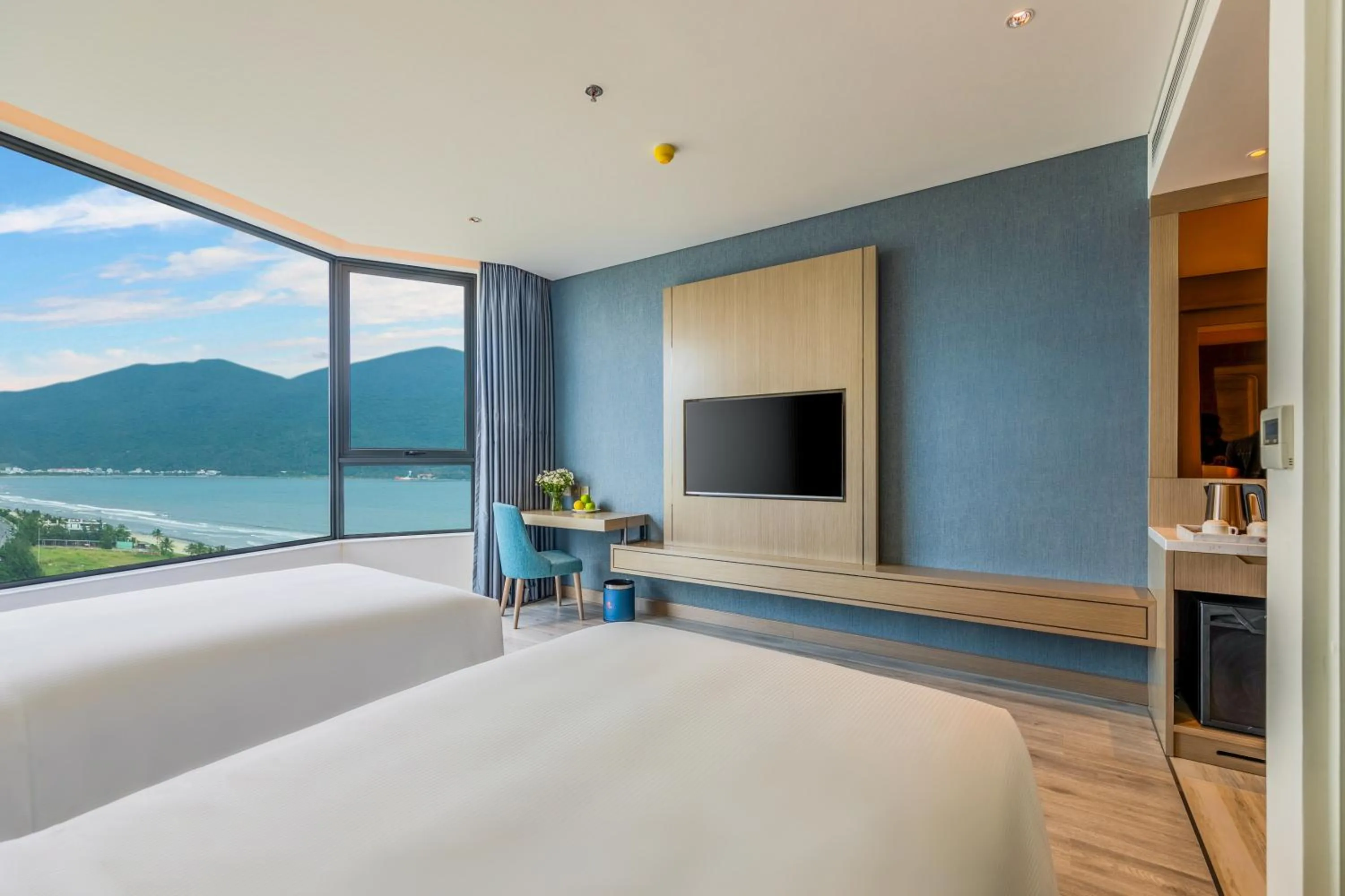 Sea view, Bed in Awaken Da Nang Hotel