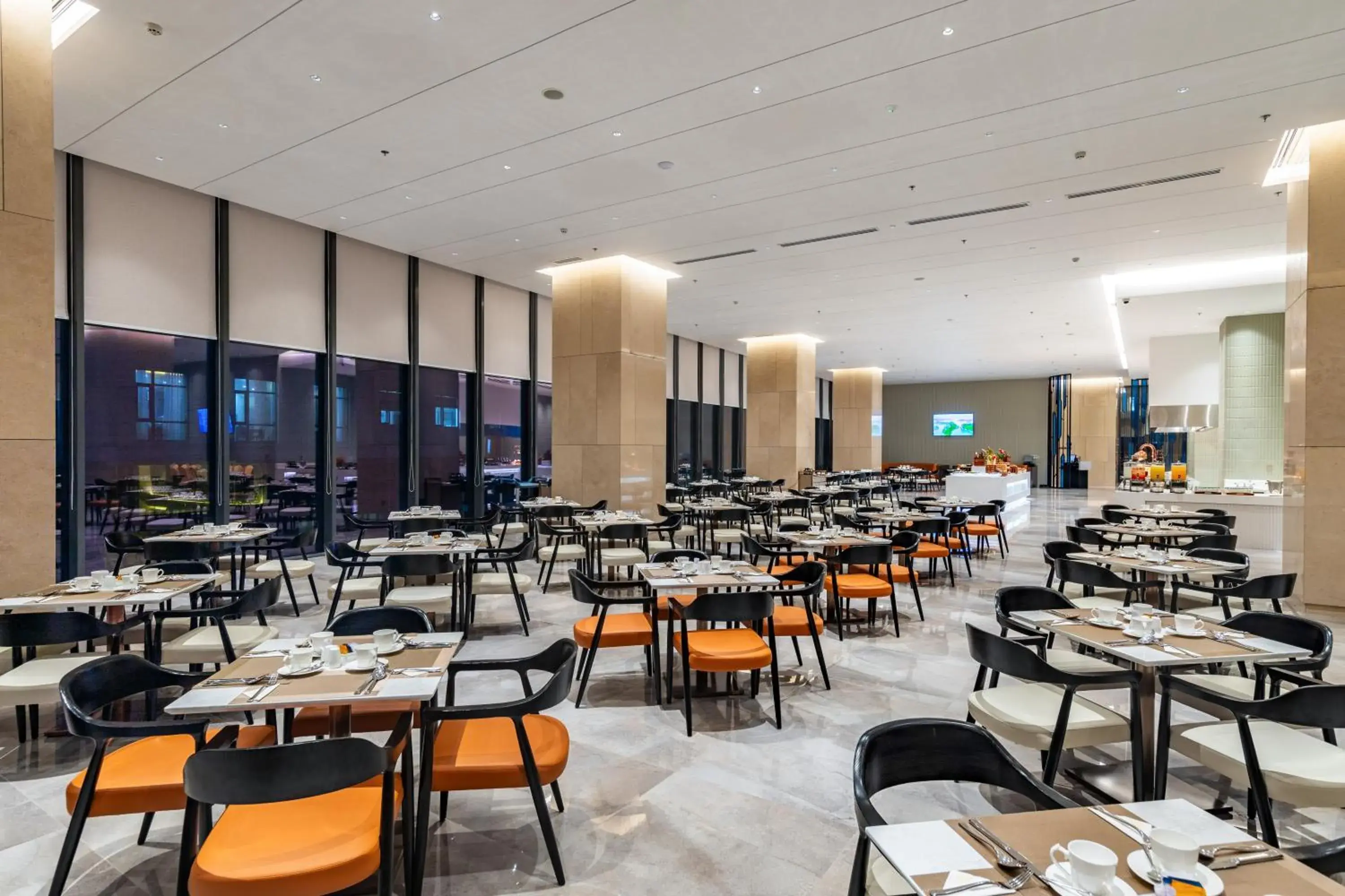 Restaurant/places to eat in Awaken Da Nang Hotel Restaurant/places to eat in Awaken Da Nang Hotel