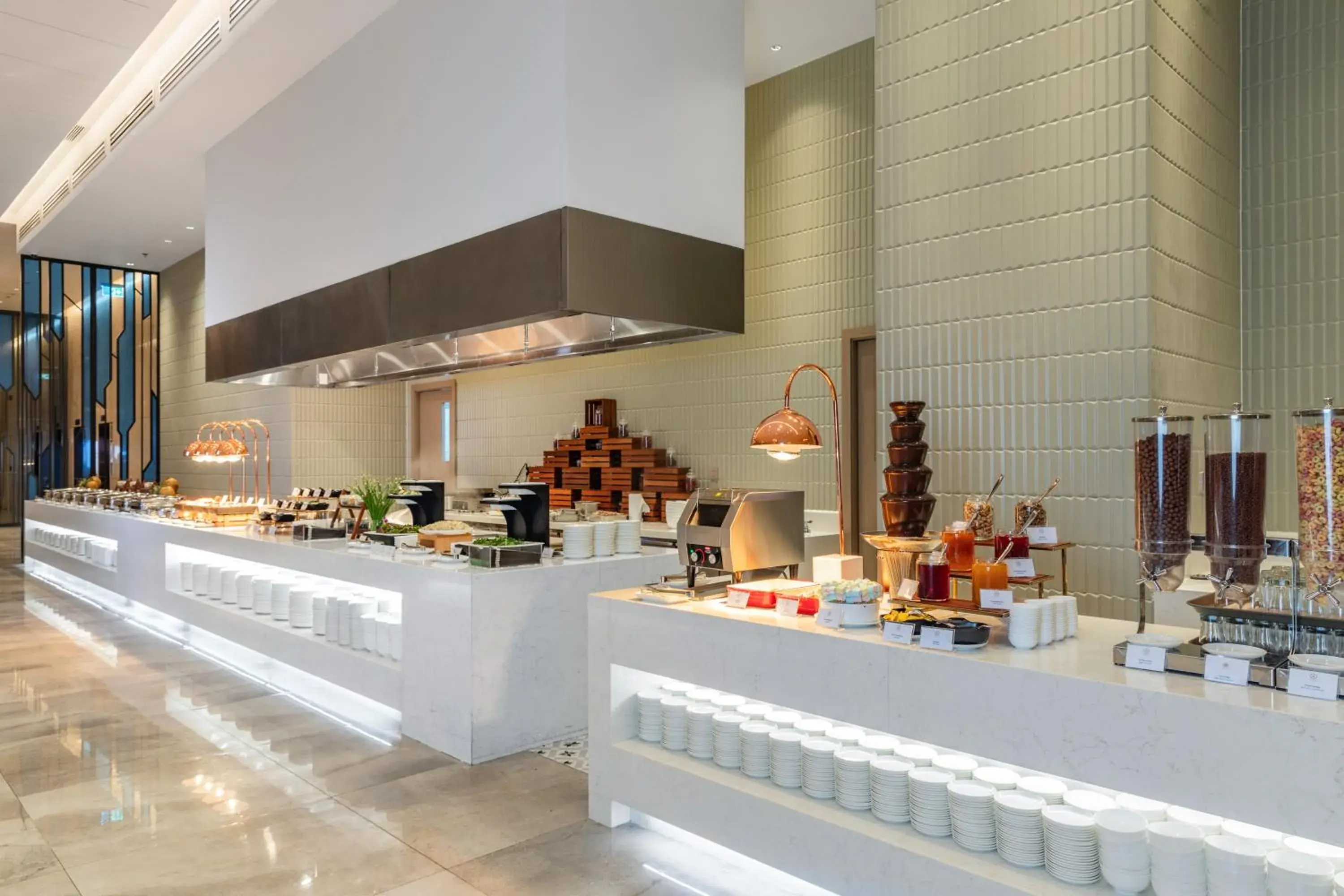 Restaurant/places to eat in Awaken Da Nang Hotel Restaurant/places to eat in Awaken Da Nang Hotel