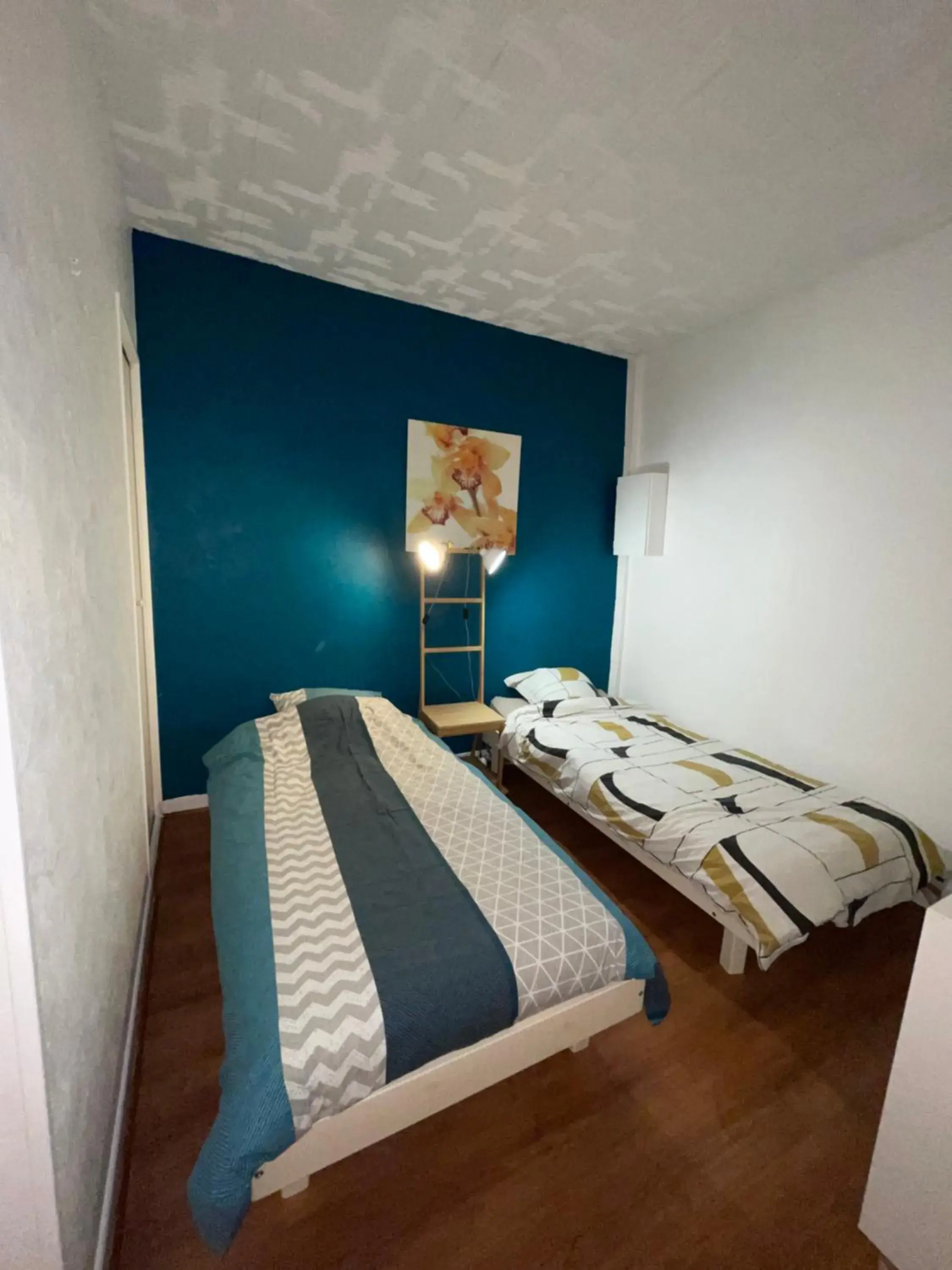 One-Bedroom Apartment in Studio N•2 avec patio en plein cœur de la ville One-Bedroom Apartment in Studio N•2 avec patio en plein cœur de la ville