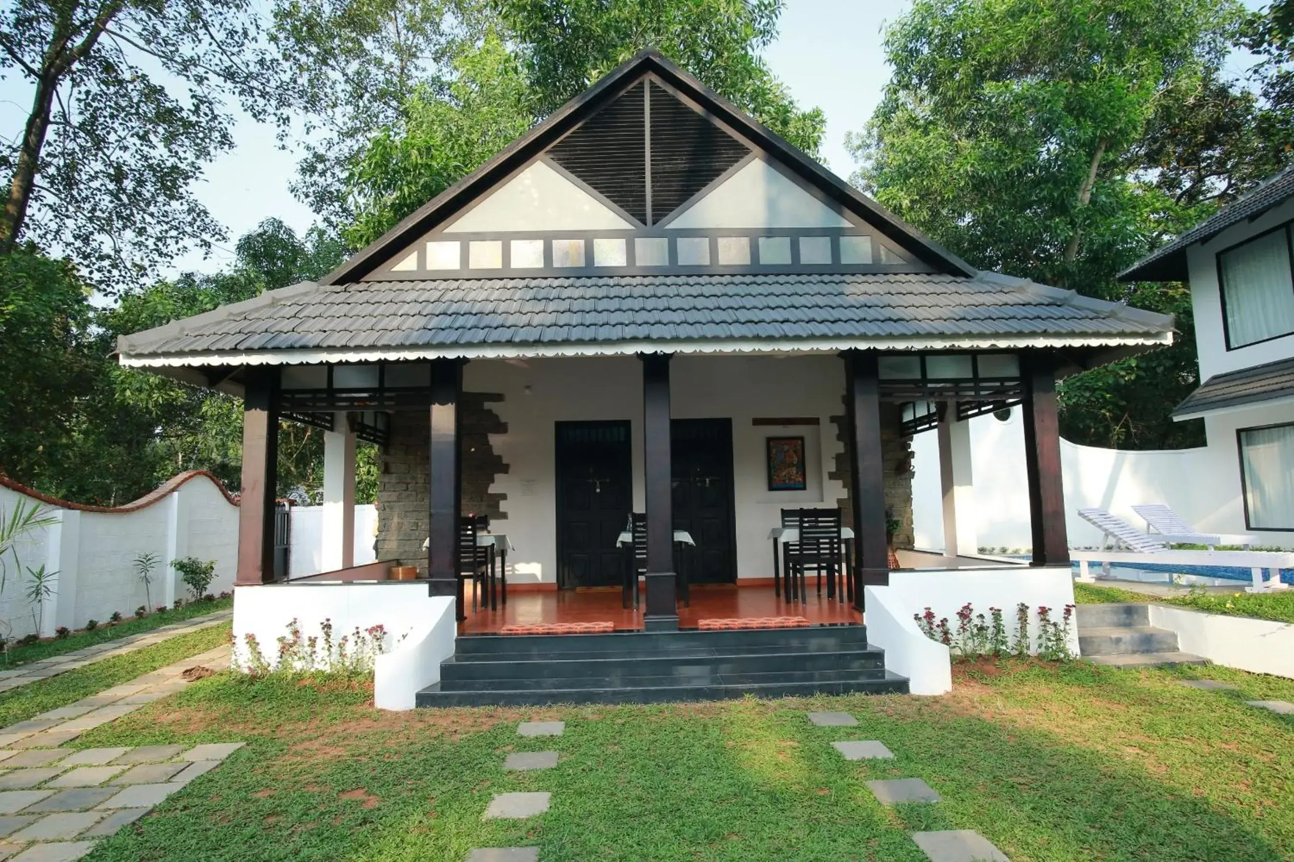Facade/entrance in Mayas Beach House Facade/entrance in Mayas Beach House