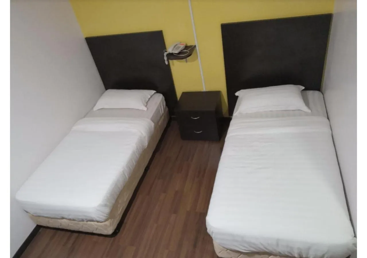 Bed in Sai Villa Hotel Near Klia & Klia2