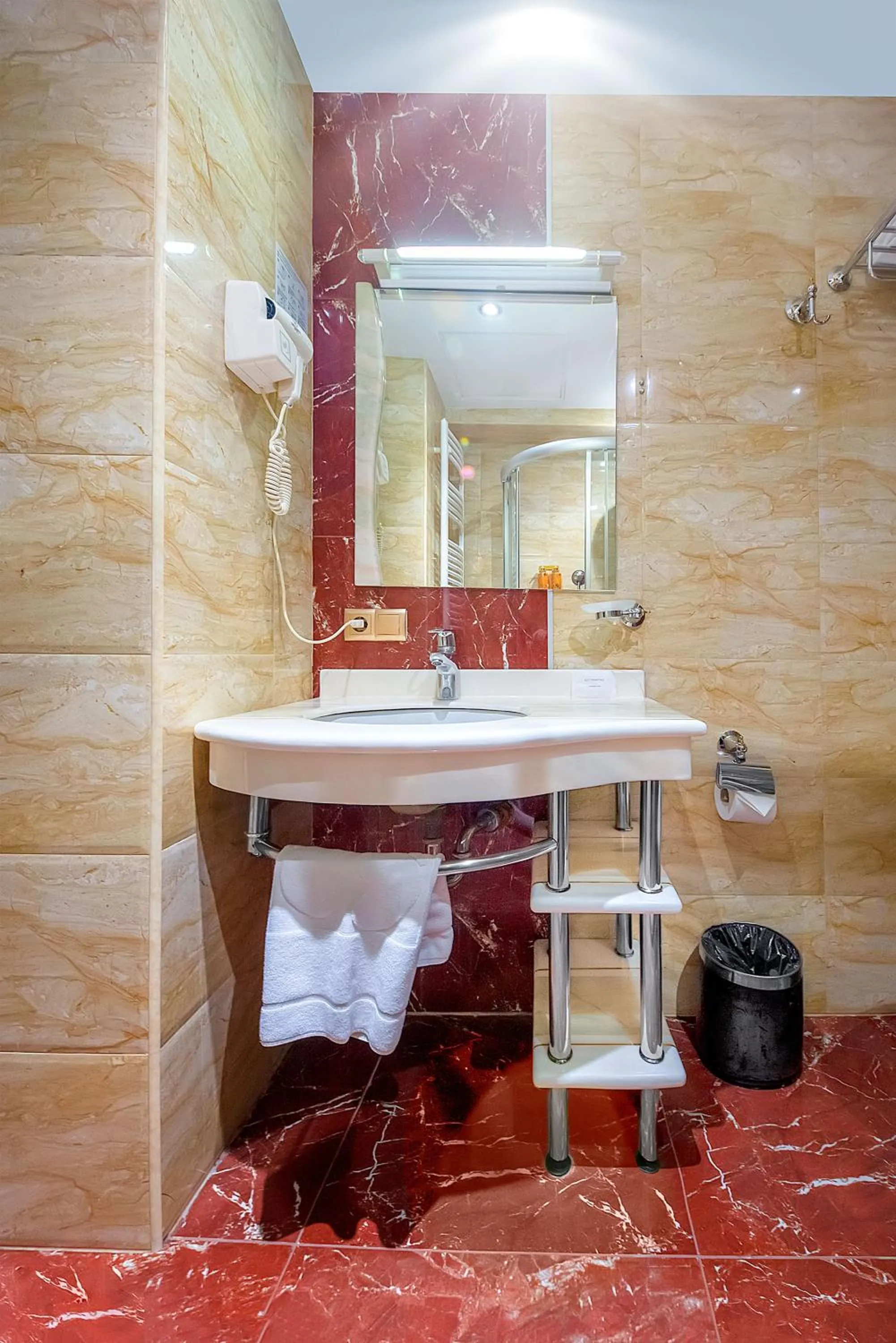 Shower in Cron Palace kosher Tbilisi Hotel