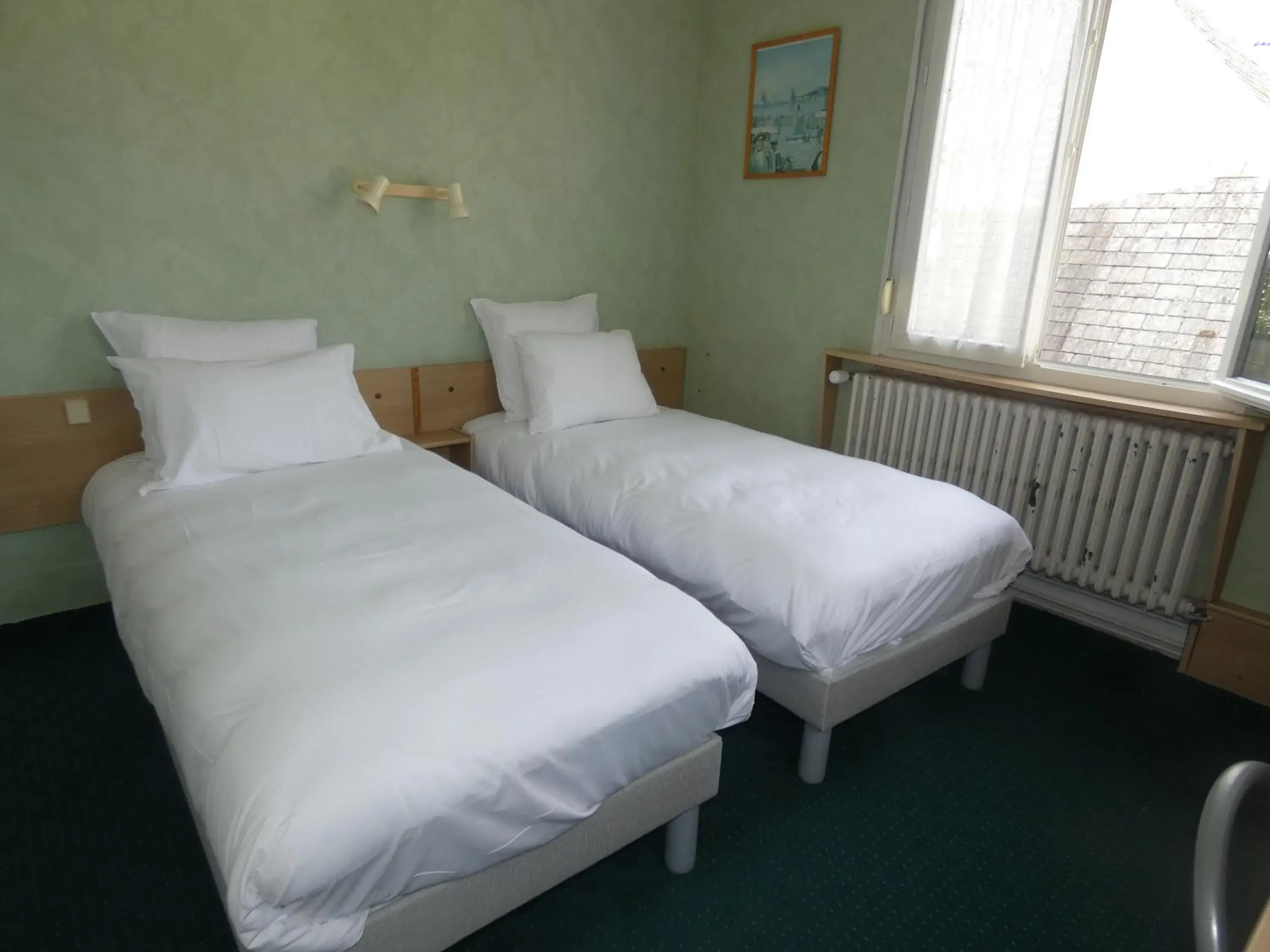 Standard Twin Room in Hôtel de France Standard Twin Room in Hôtel de France