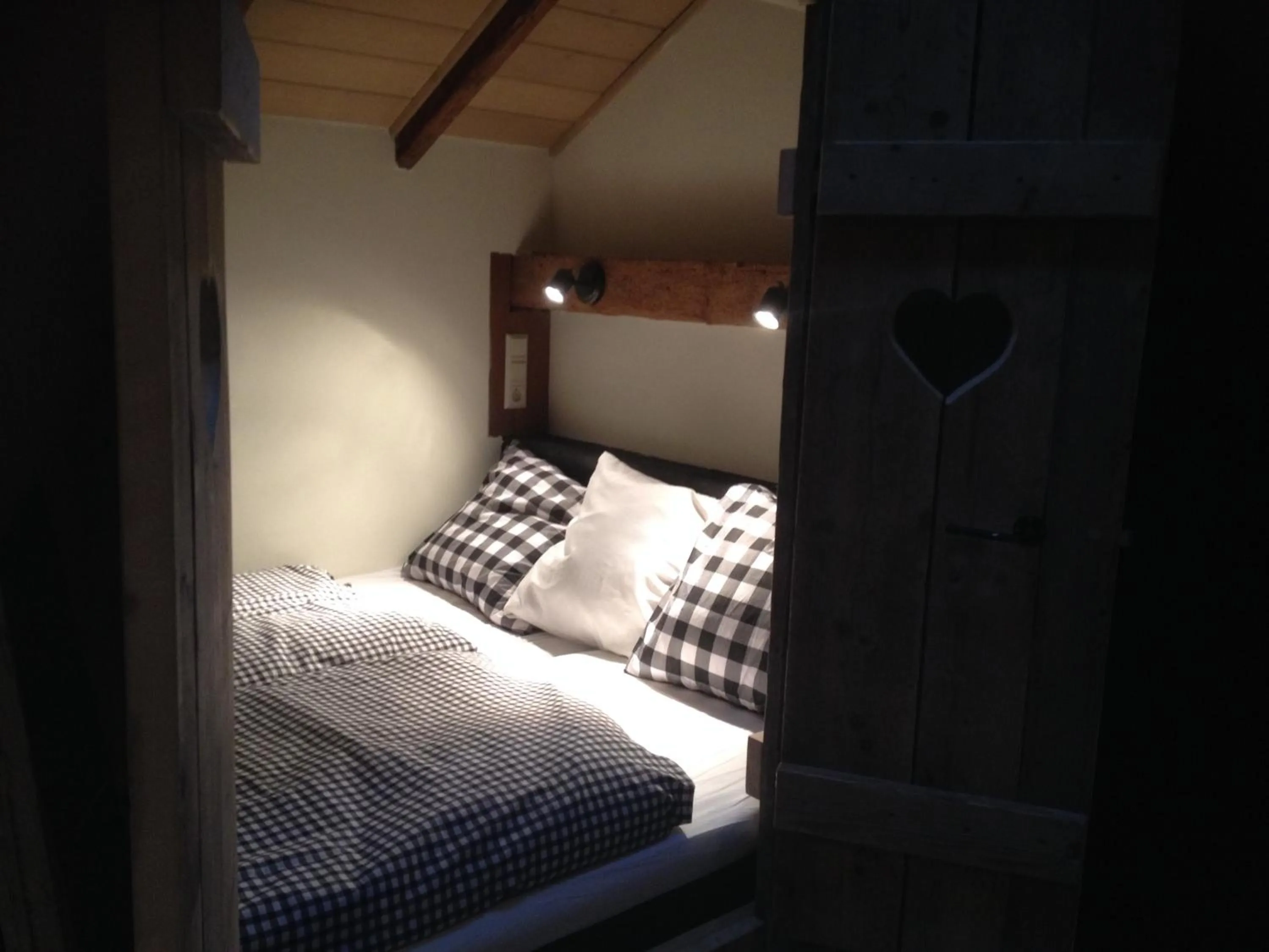 Bed in De Rozephoeve