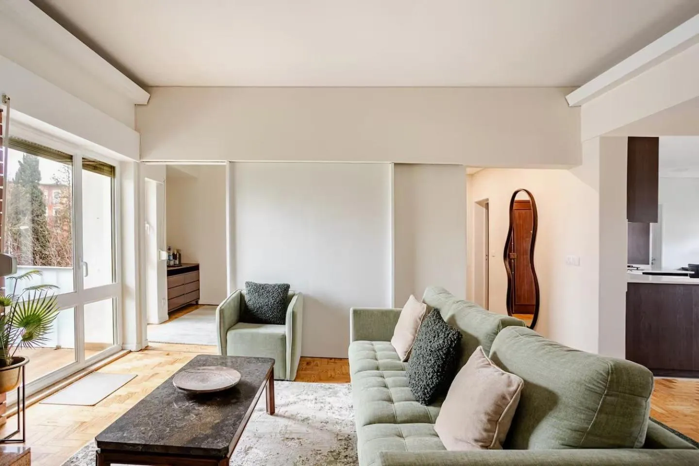 TV and multimedia in OLIVA 50 - 4 Bedrooms and Office - 3 Bathrooms - Near Lisbon Expo & Airport
