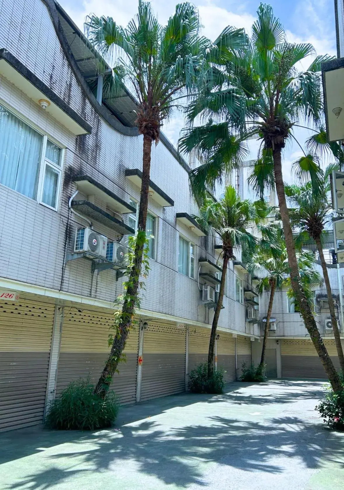 Property building in Wogo Hotel Property building in Wogo Hotel