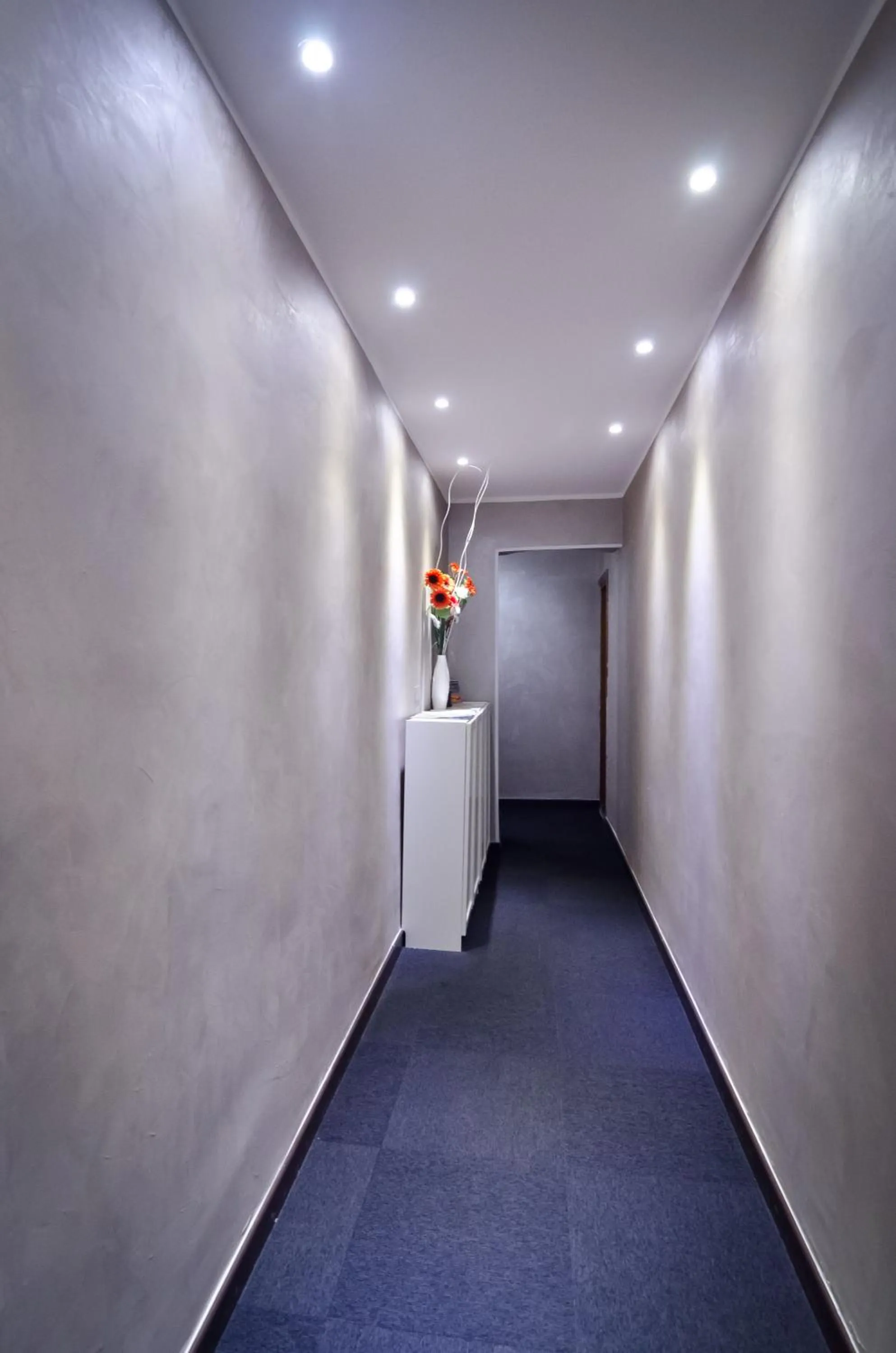 Decorative detail in Londrino Sanremo