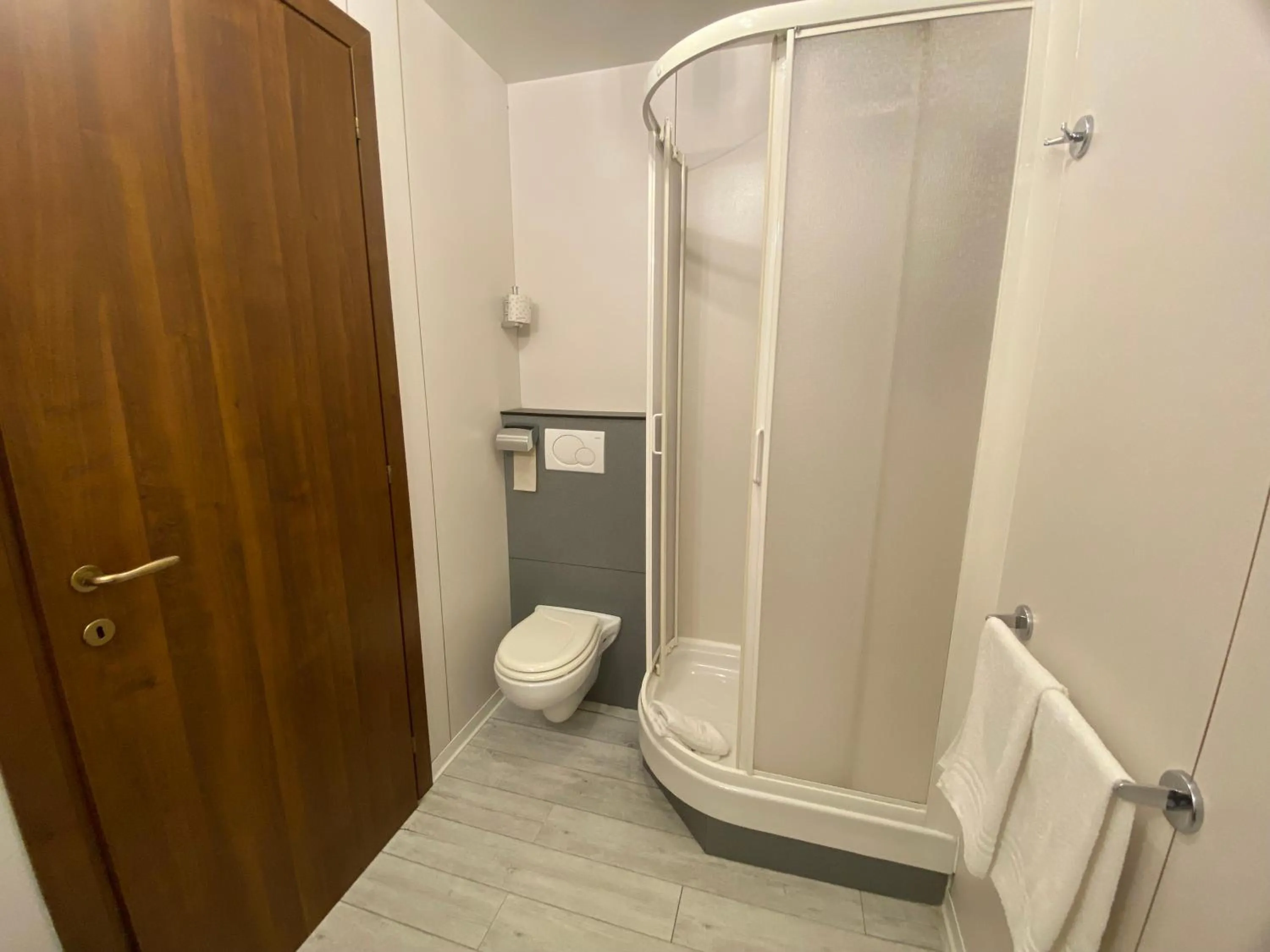 Bathroom in Londrino Sanremo