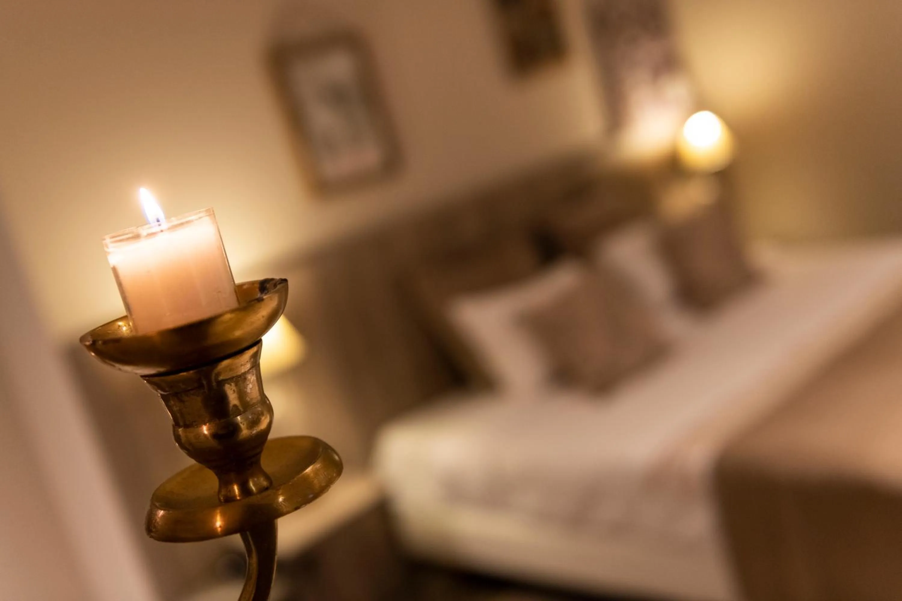 Bed in Hôtel de la Tour