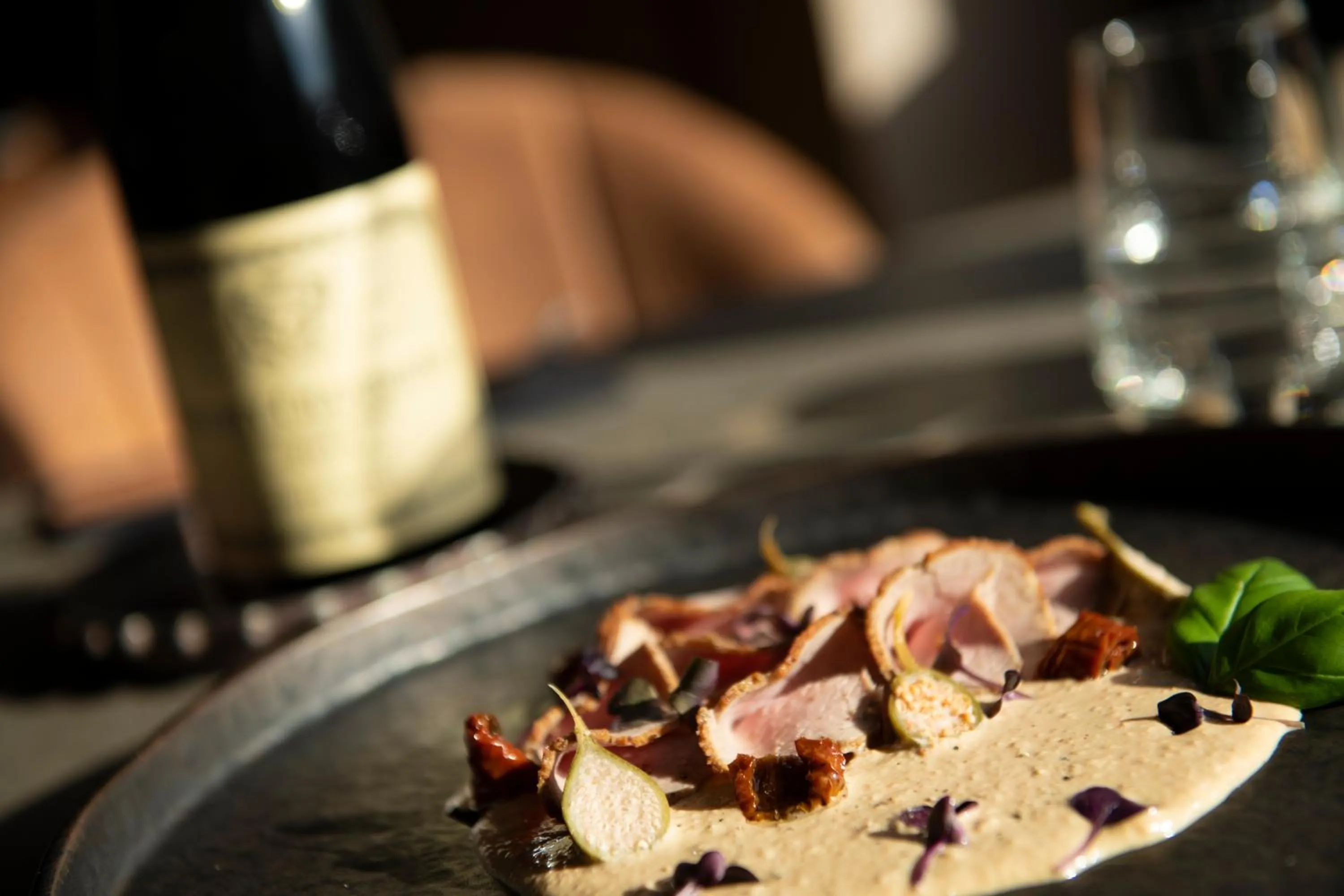 Restaurant/places to eat in Hôtel de la Tour