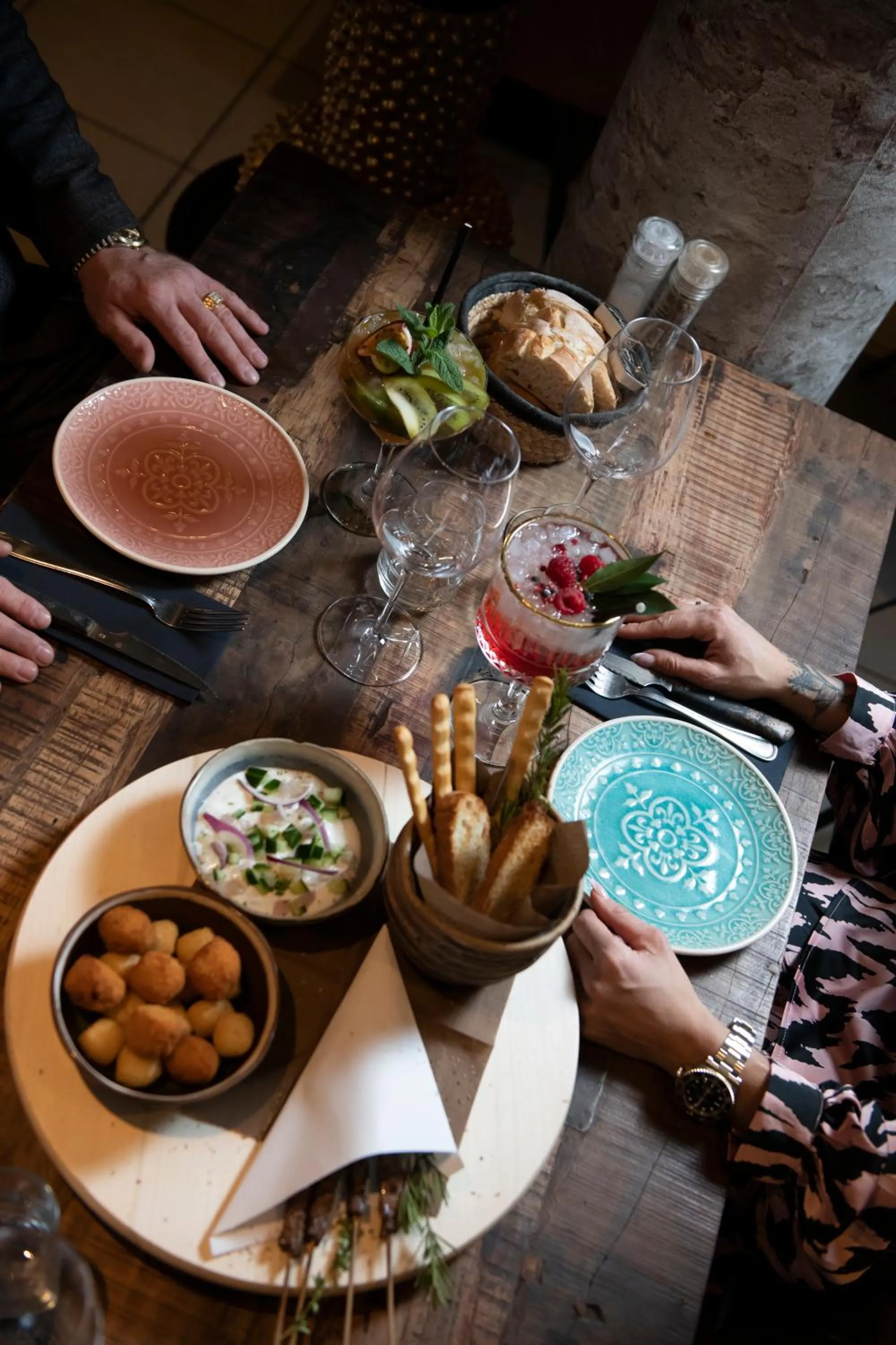 Restaurant/places to eat in Hôtel de la Tour