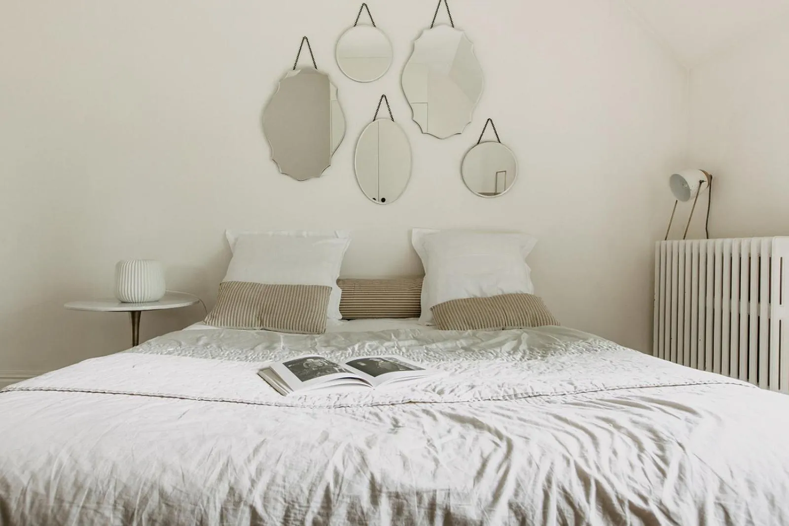 Bedroom, Bed in La Dime de Giverny - Chambres d'hôtes