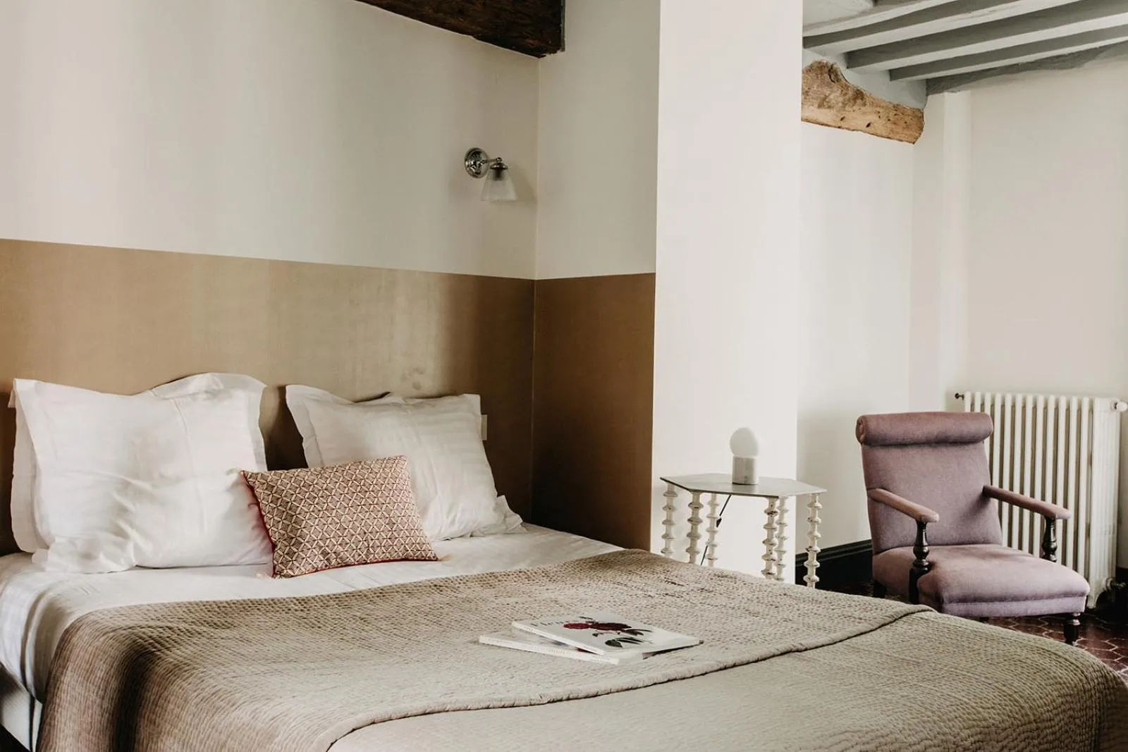 Bedroom, Bed in La Dime de Giverny - Chambres d'hôtes