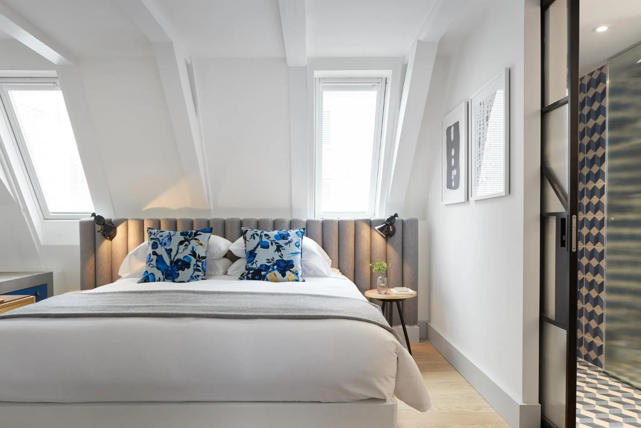 Photo of the whole room, Bed in Kimpton De Witt Amsterdam by IHG