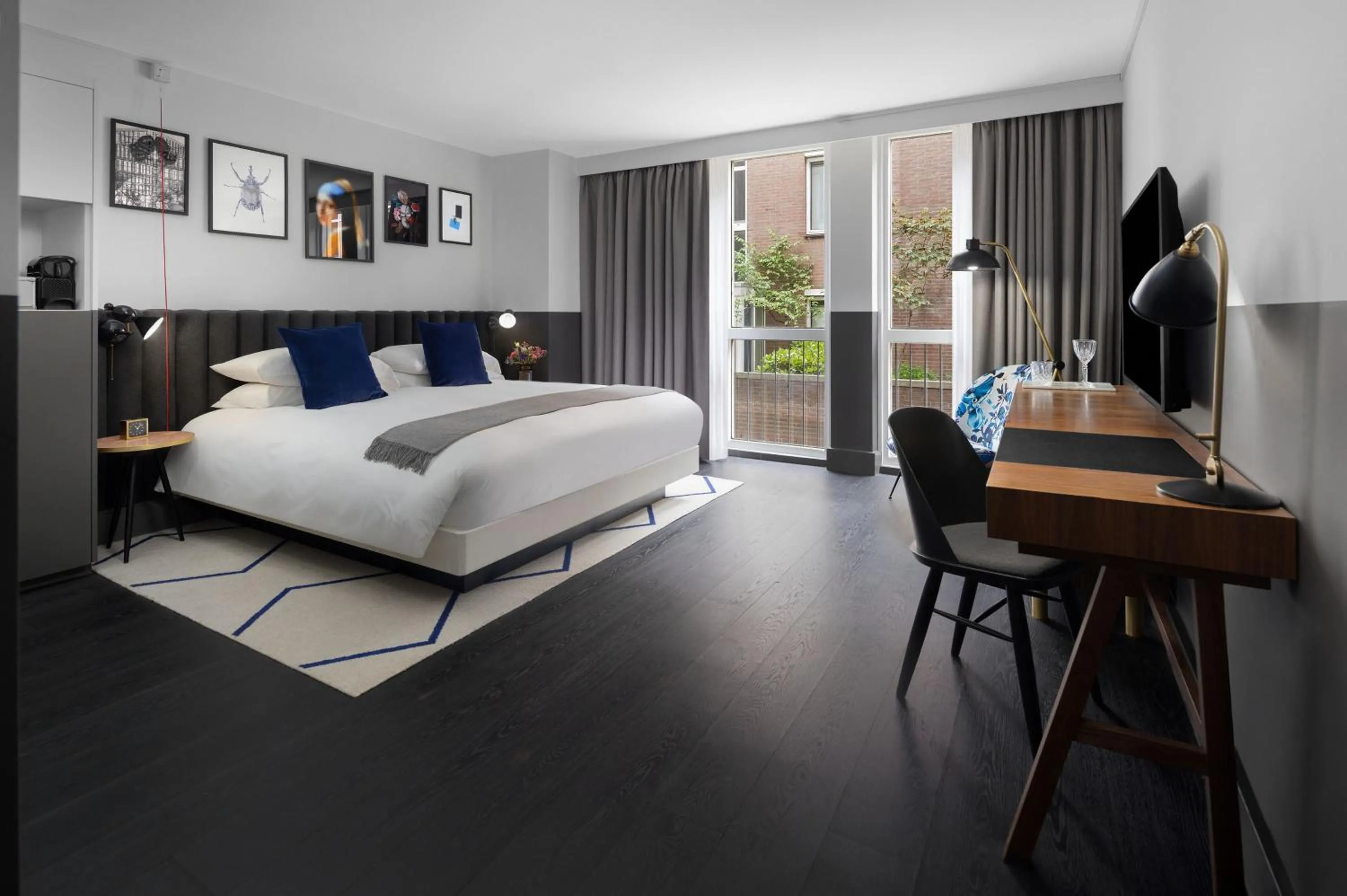 Photo of the whole room, Bed in Kimpton De Witt Amsterdam by IHG