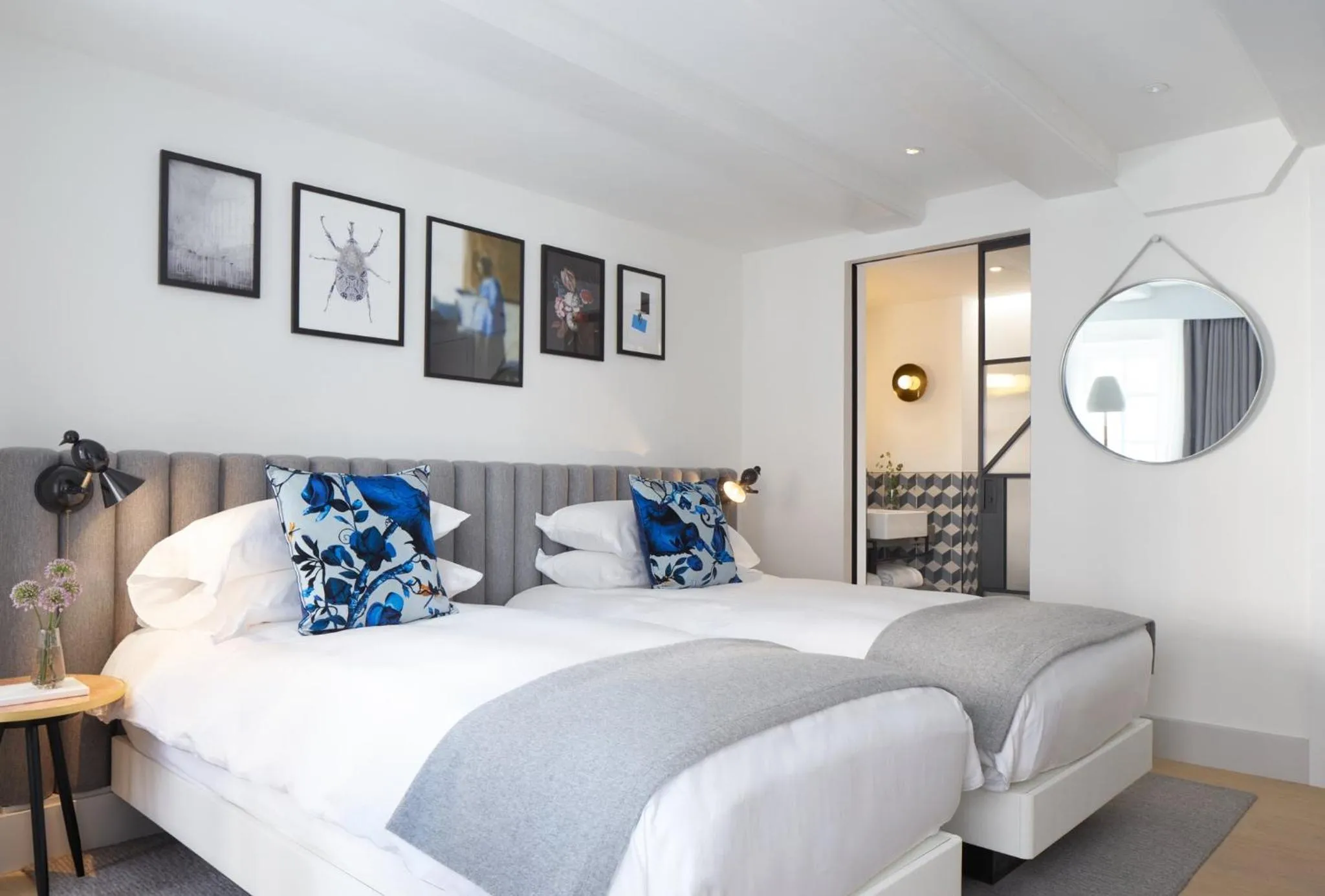 Photo of the whole room, Bed in Kimpton De Witt Amsterdam by IHG