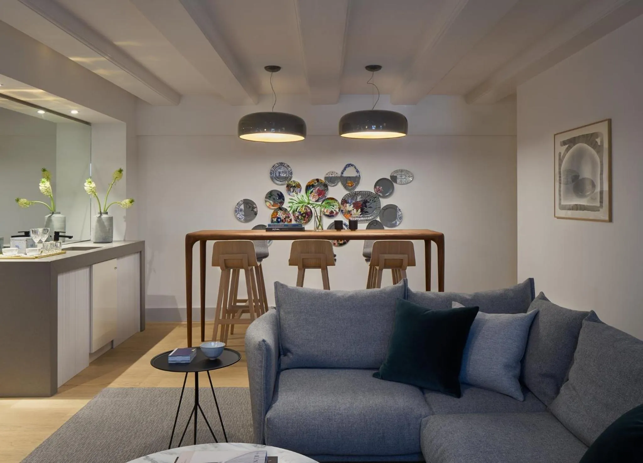 Photo of the whole room in Kimpton De Witt Amsterdam by IHG