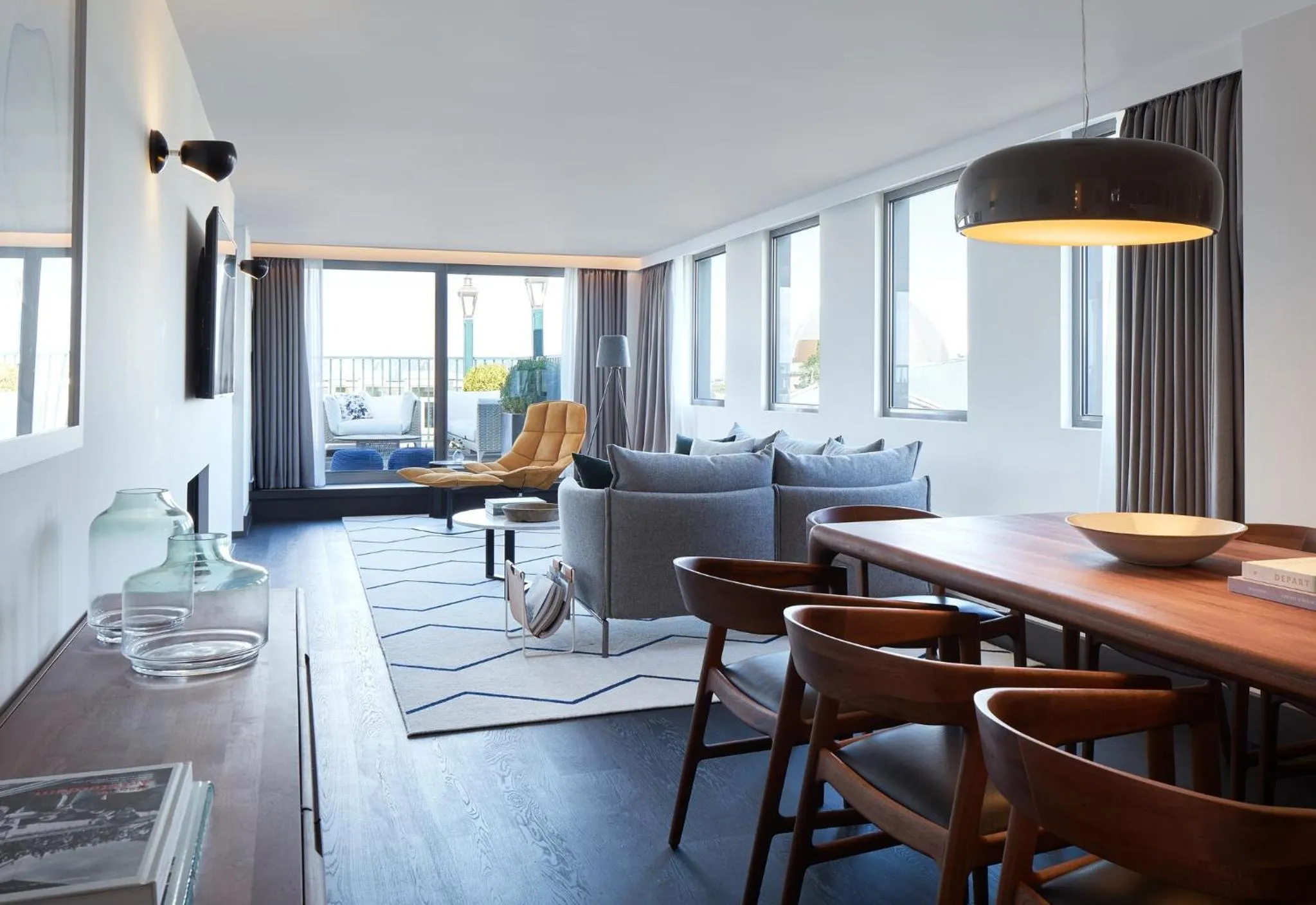 Bedroom in Kimpton De Witt Amsterdam by IHG