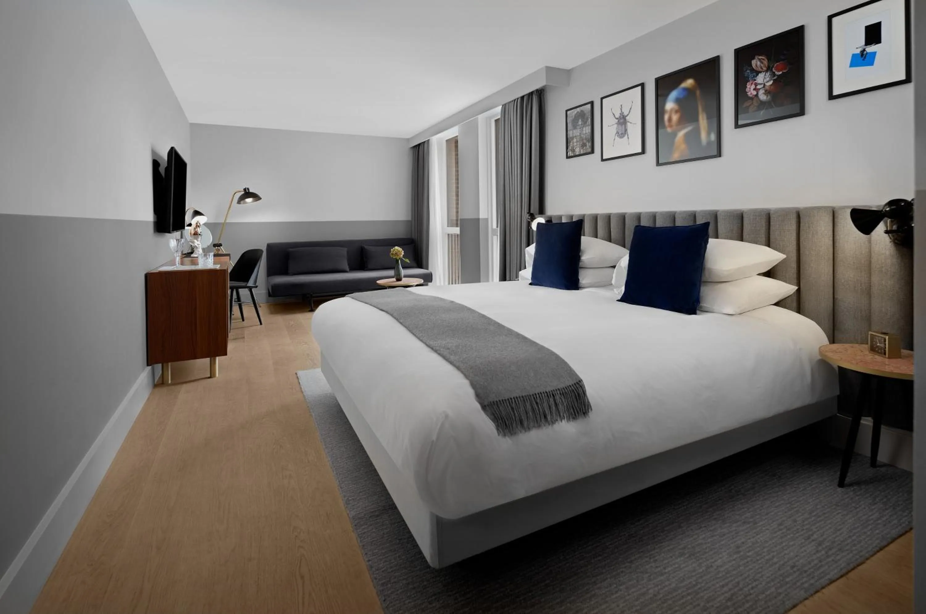 Photo of the whole room, Bed in Kimpton De Witt Amsterdam by IHG