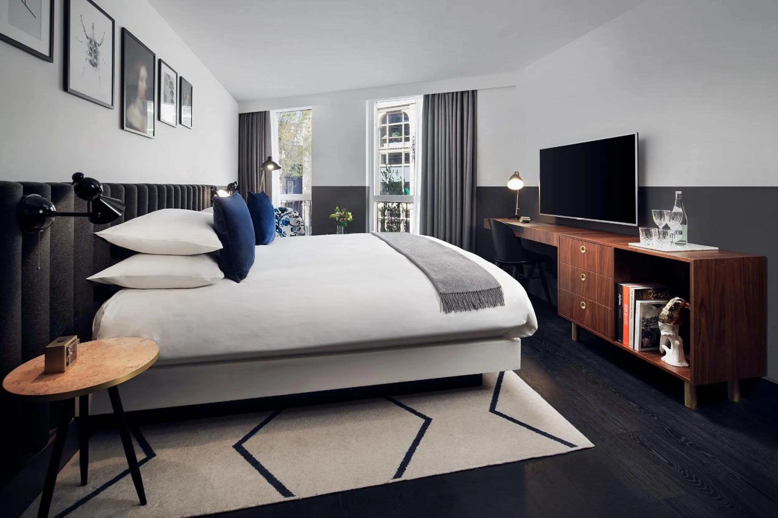 Photo of the whole room, Bed in Kimpton De Witt Amsterdam by IHG
