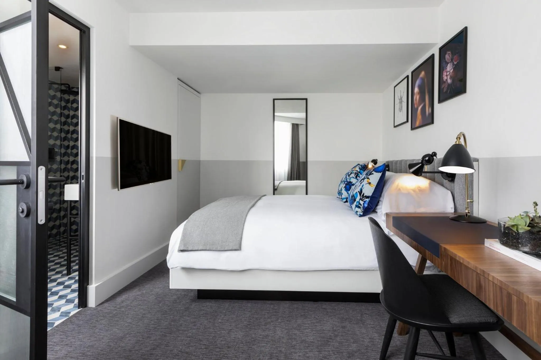 Photo of the whole room, Bed in Kimpton De Witt Amsterdam by IHG