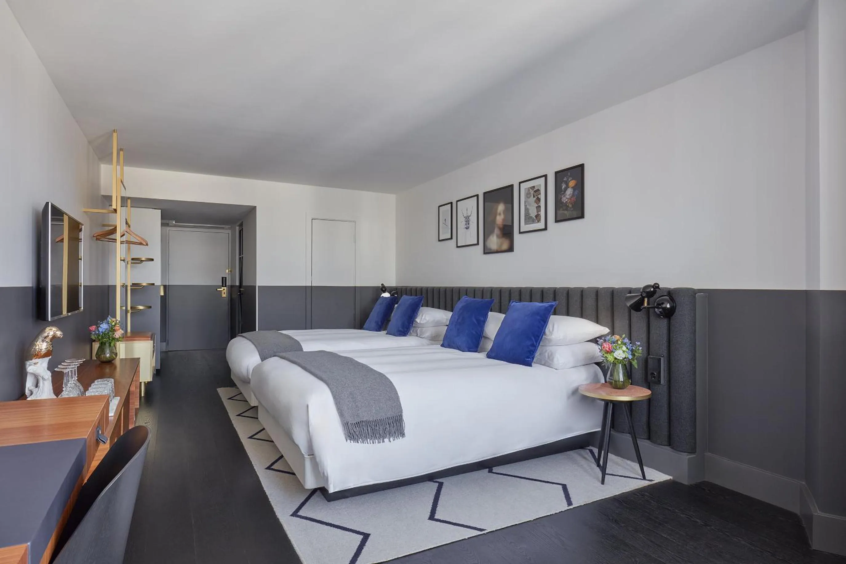 Photo of the whole room, Bed in Kimpton De Witt Amsterdam by IHG