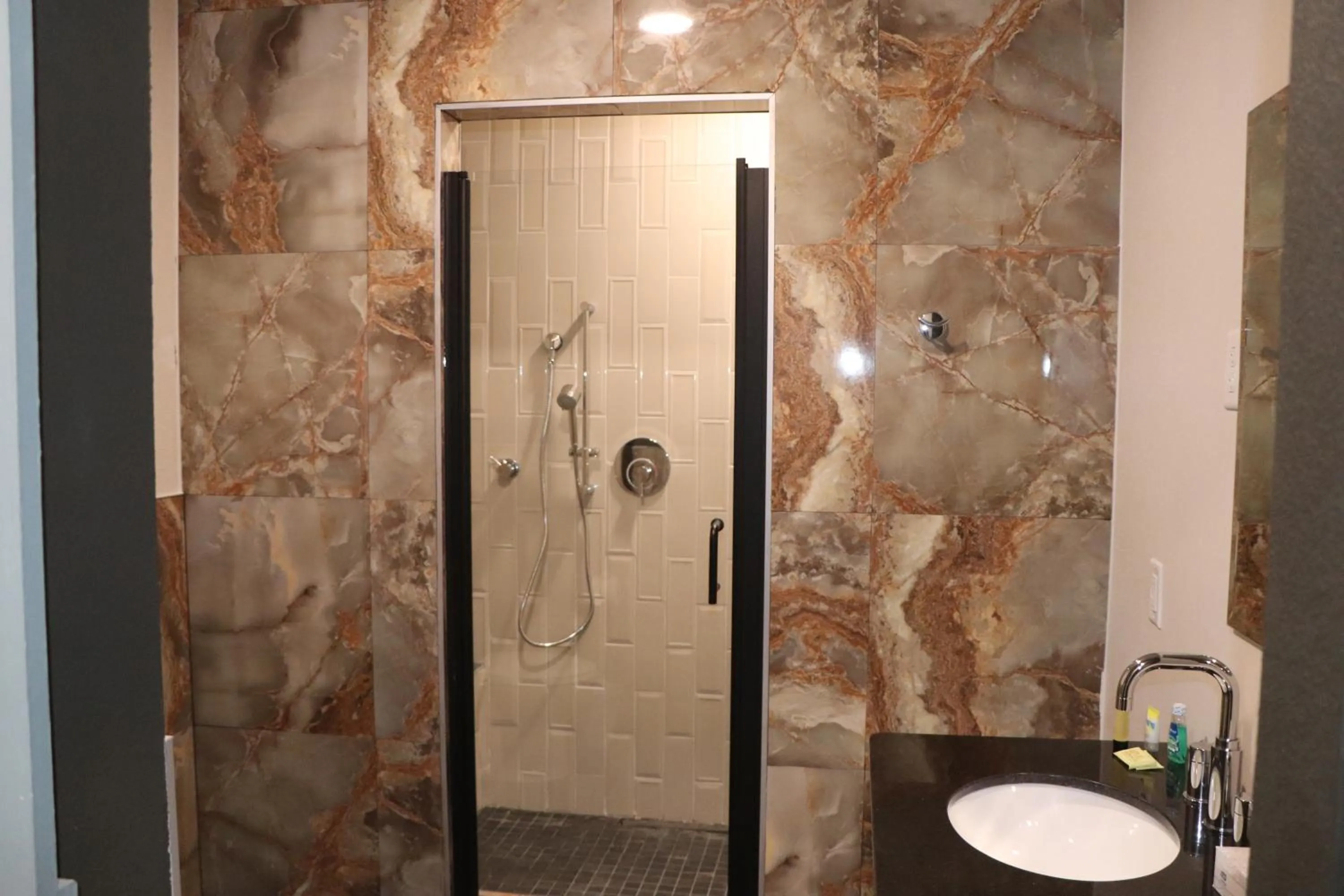 Shower in Historic Cow Palace Inn