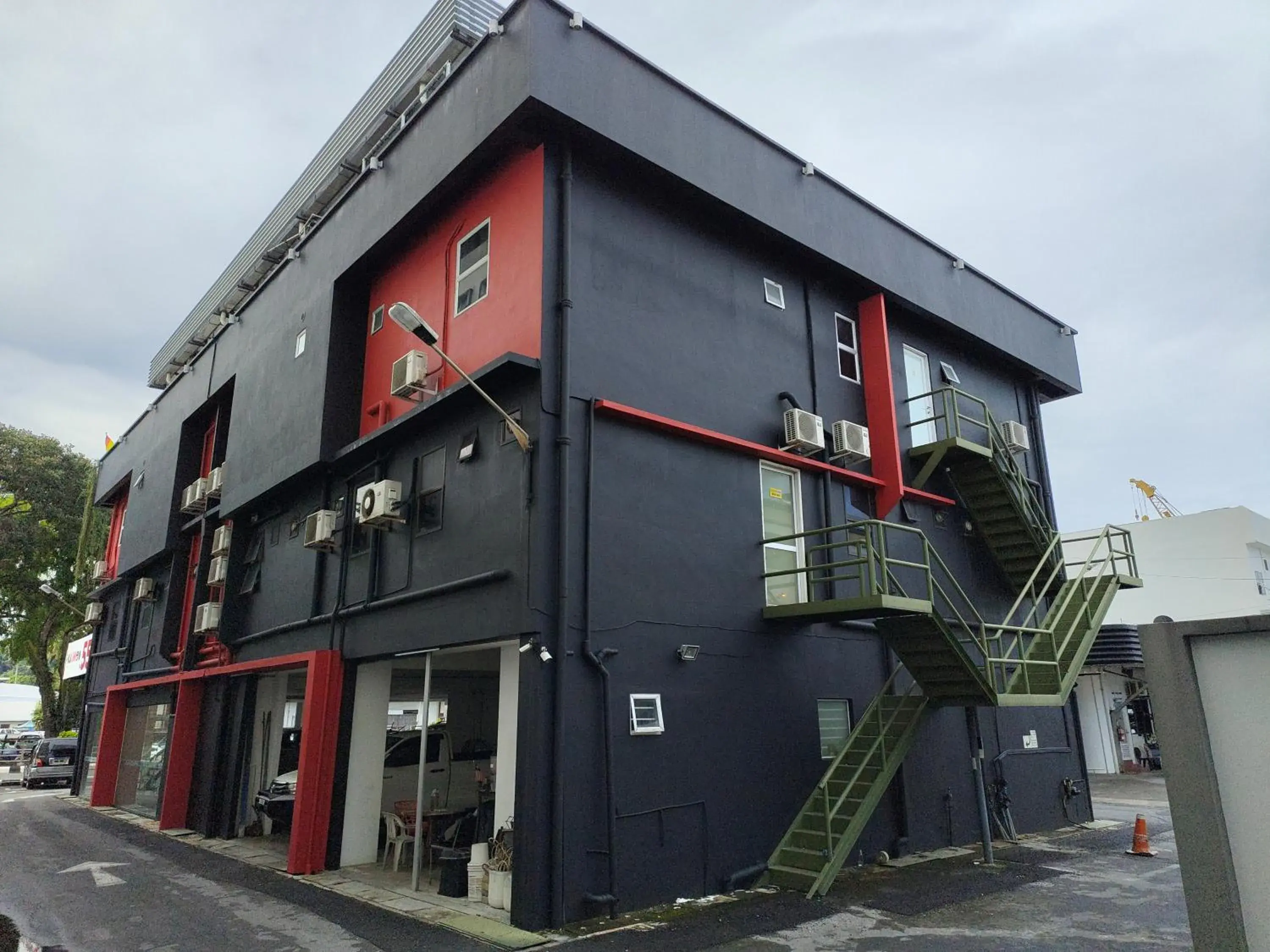 Property building in Walk Inn Property building in Walk Inn