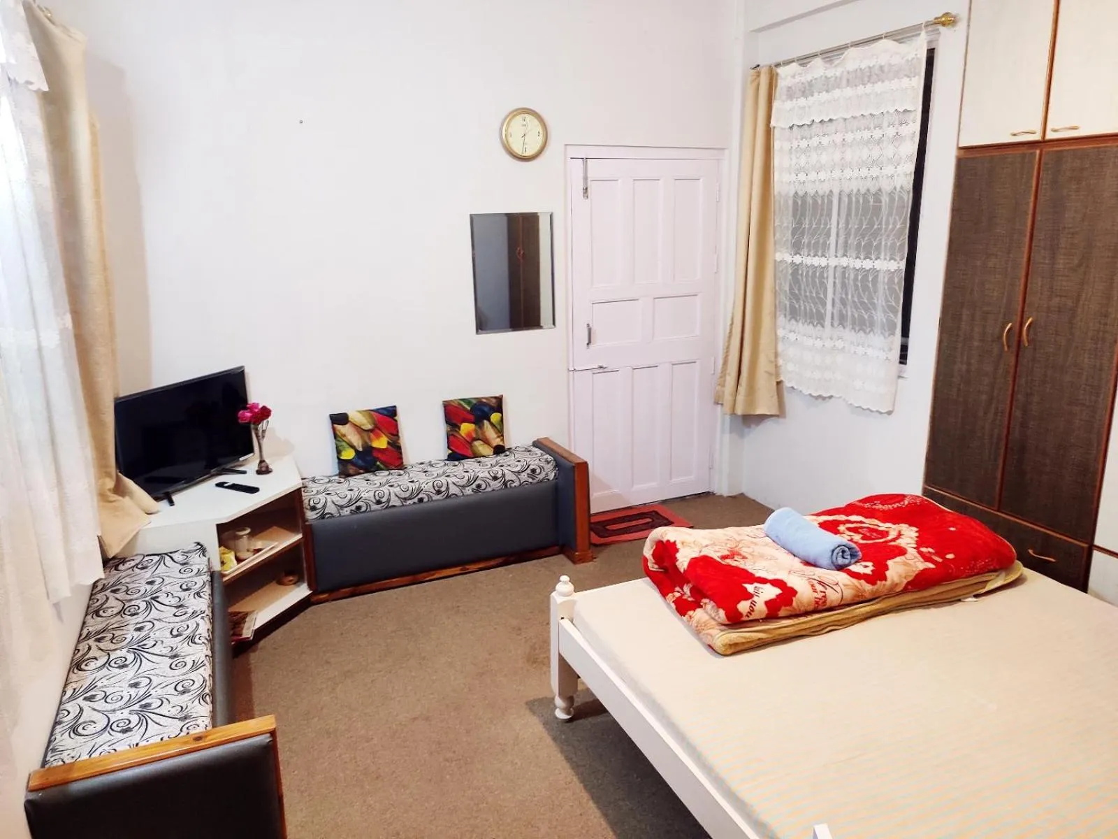 Bed in Shanti Sojourn