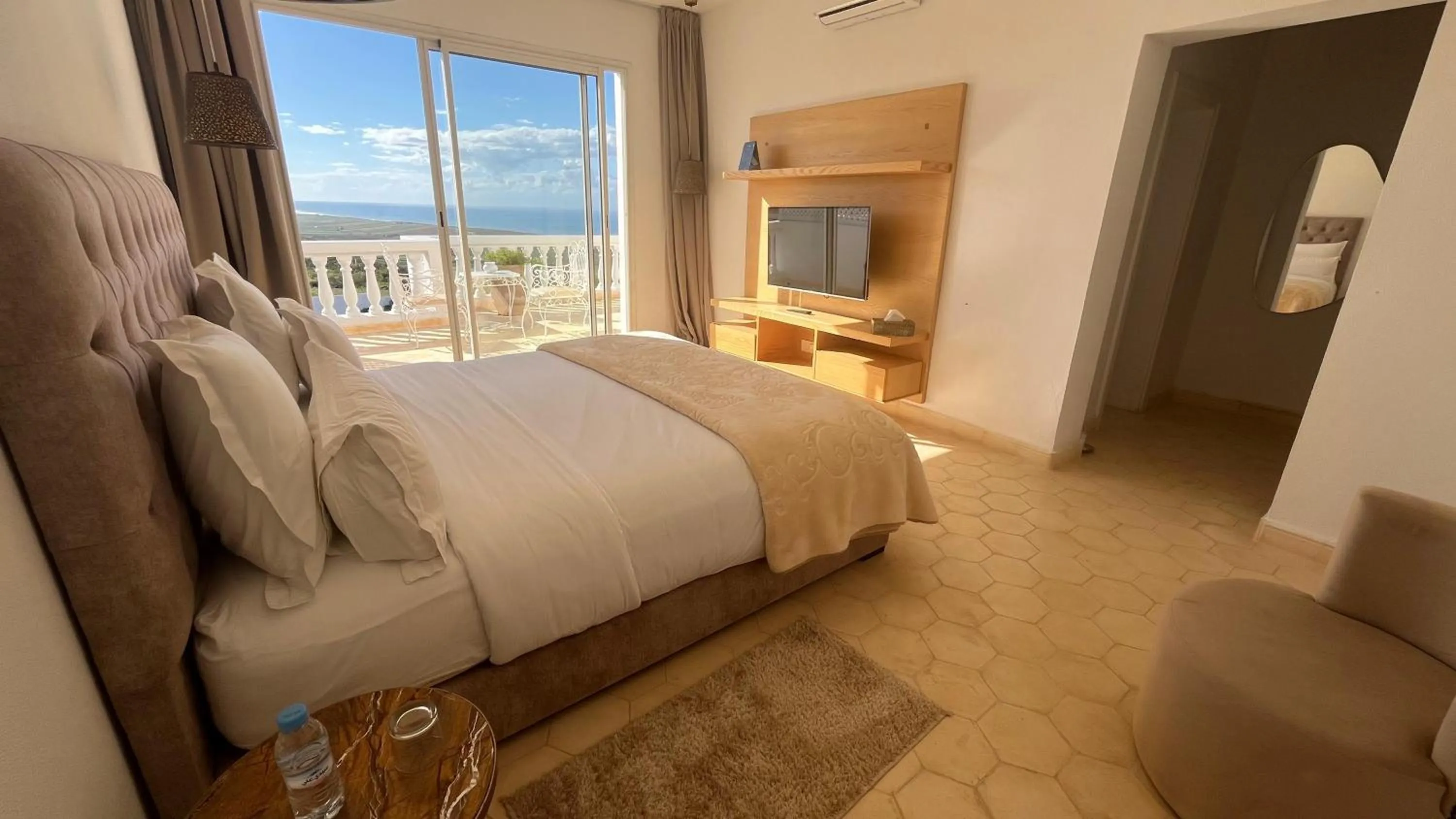 Bed in Villa La Falaise