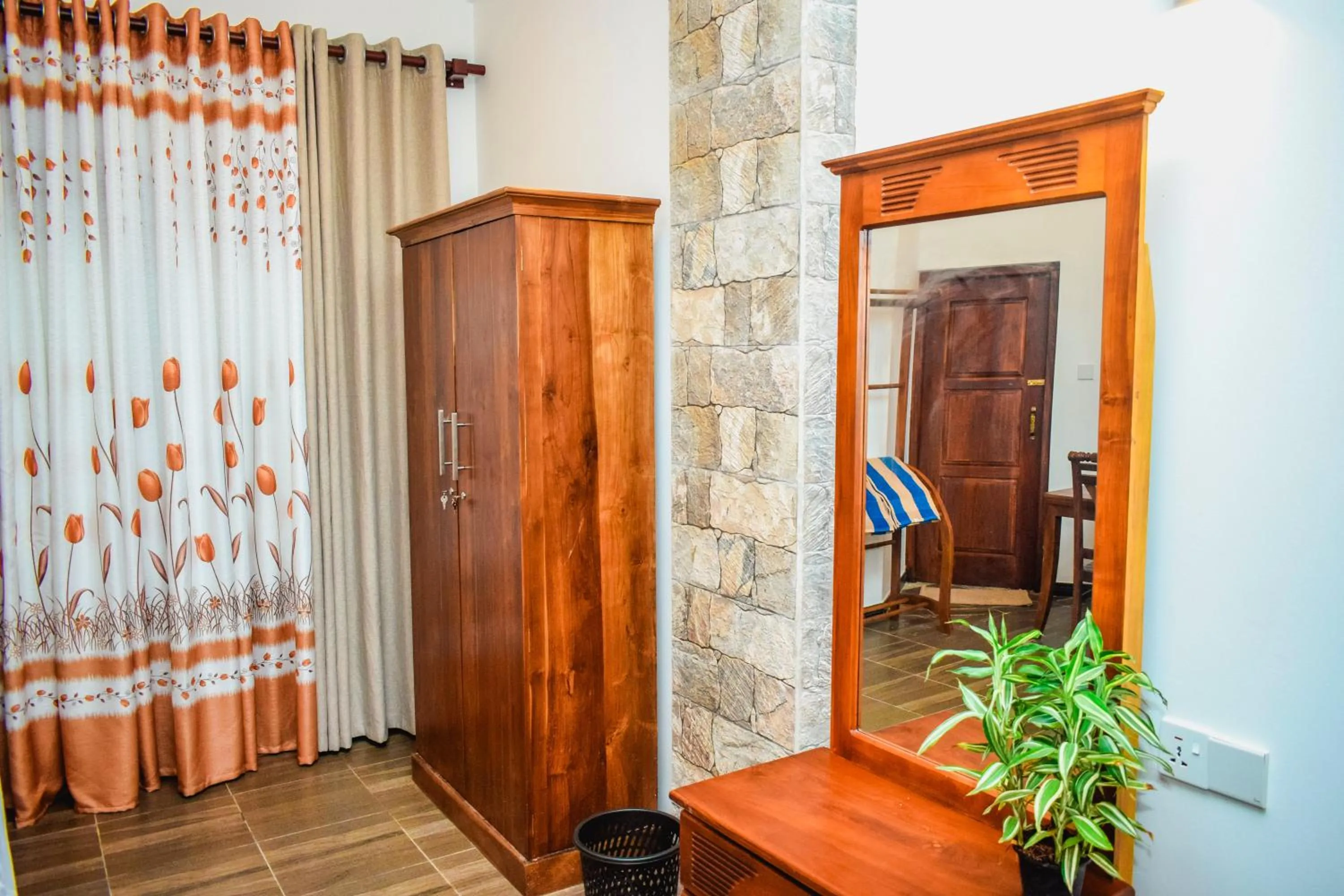 Bedroom in Blowhole Unawatuna