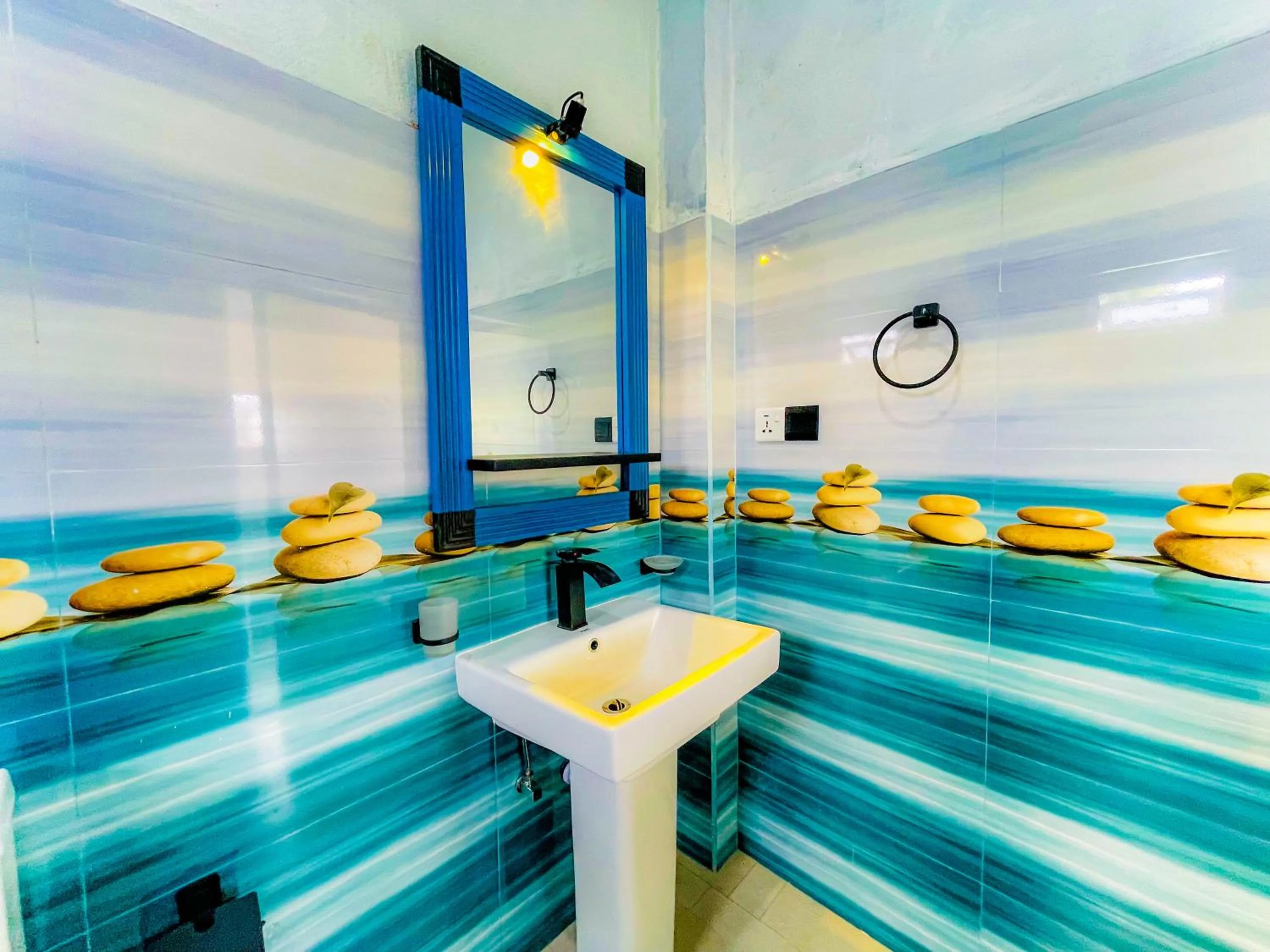 Bathroom in Blowhole Unawatuna