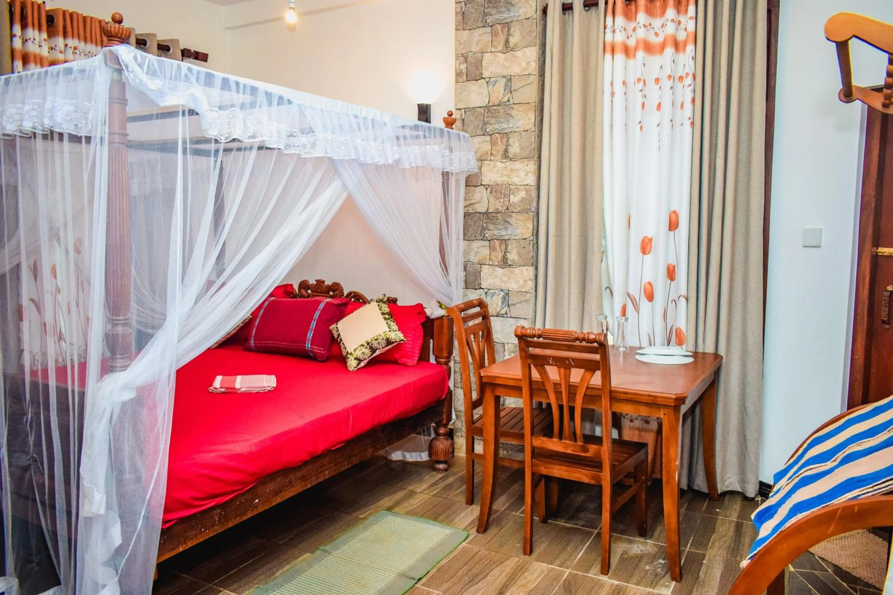 Bed in Blowhole Unawatuna