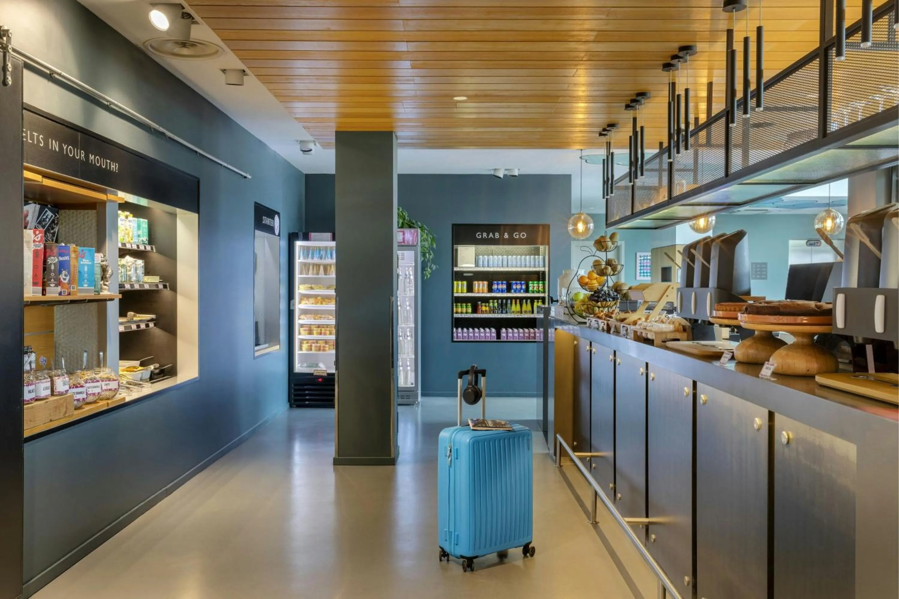 Lobby or reception in Moxy Milan Malpensa Airport