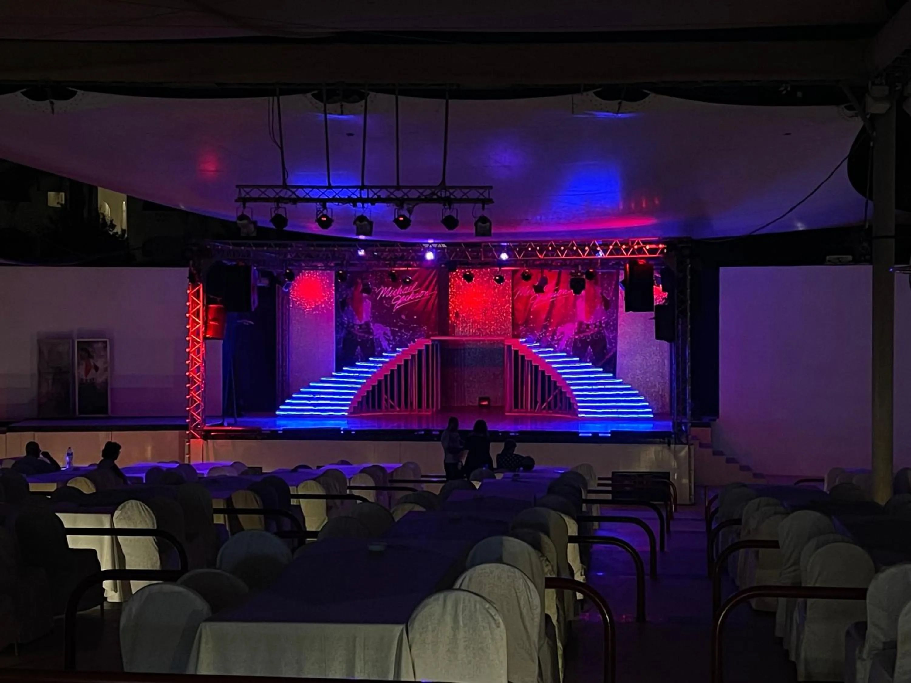 Evening entertainment in Elisir SPA & Hotel at Sheikh coast