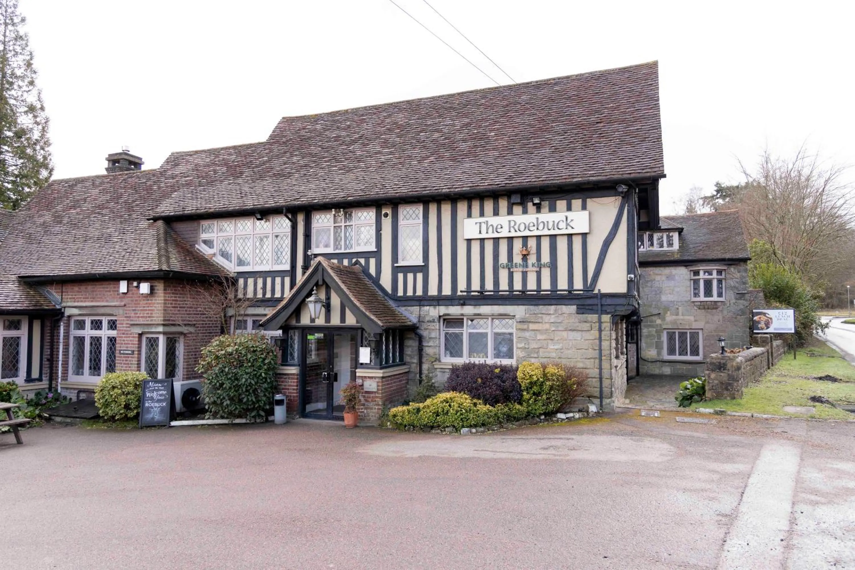 Roebuck by Greene King Inns