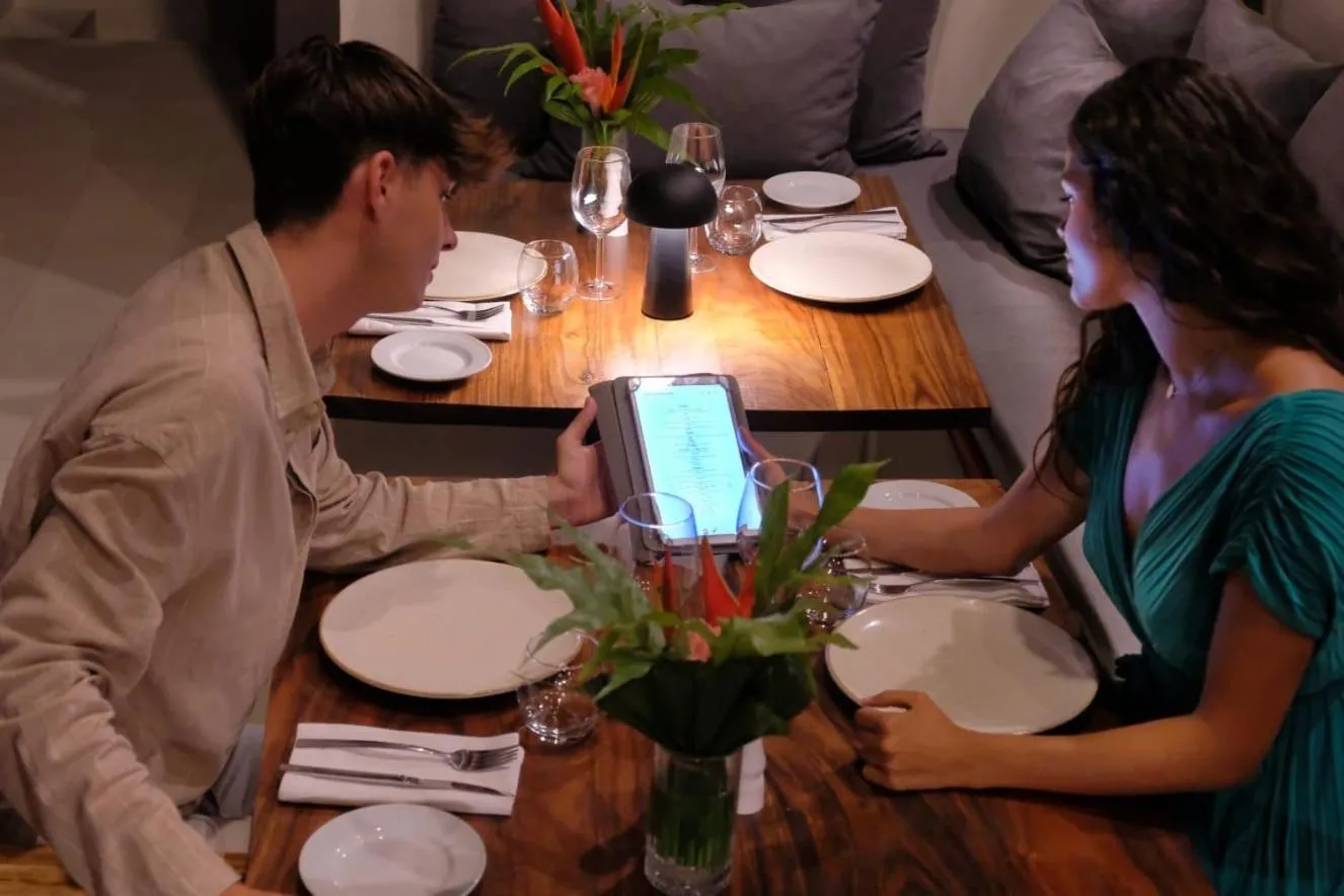 Restaurant/places to eat in Andriana Resort & Spa