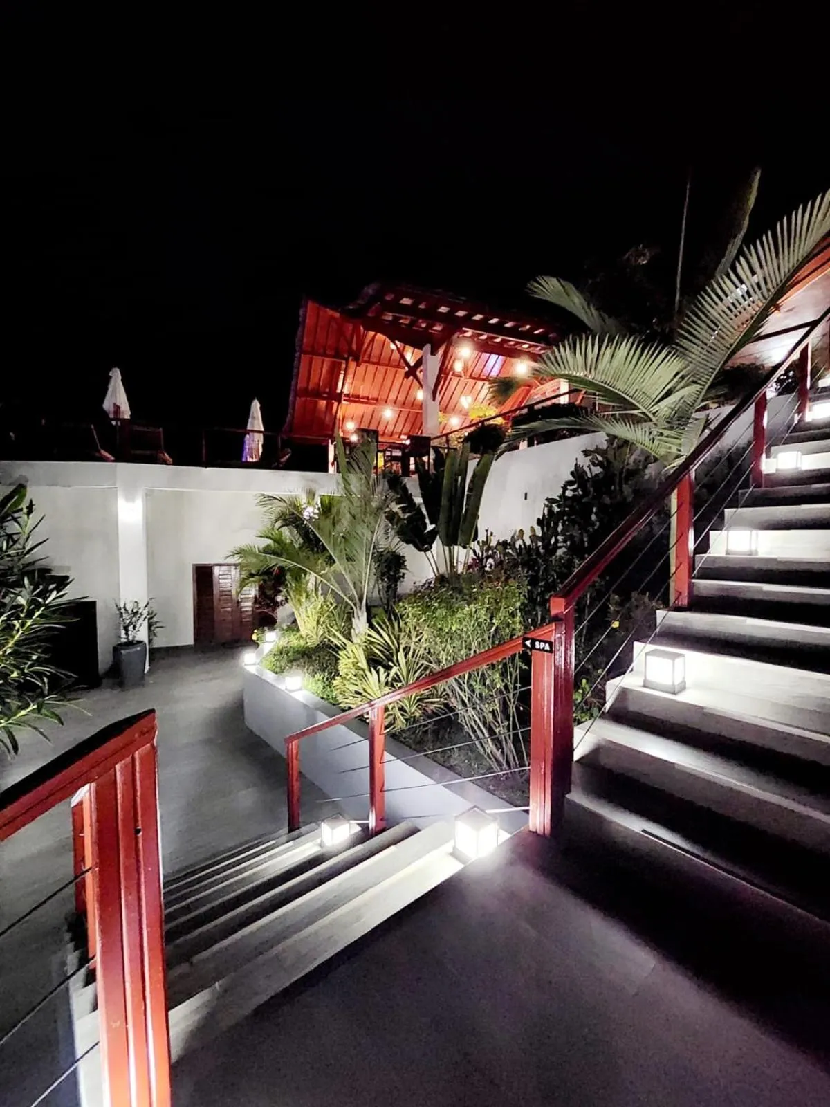 Restaurant/places to eat in Andriana Resort & Spa