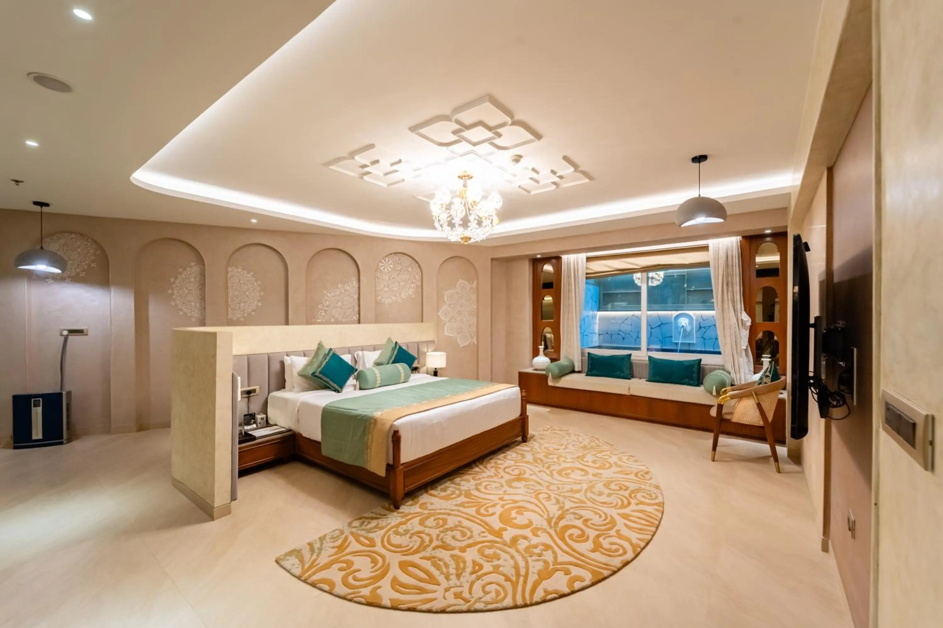 Bedroom, Bed in Sayaji Indore