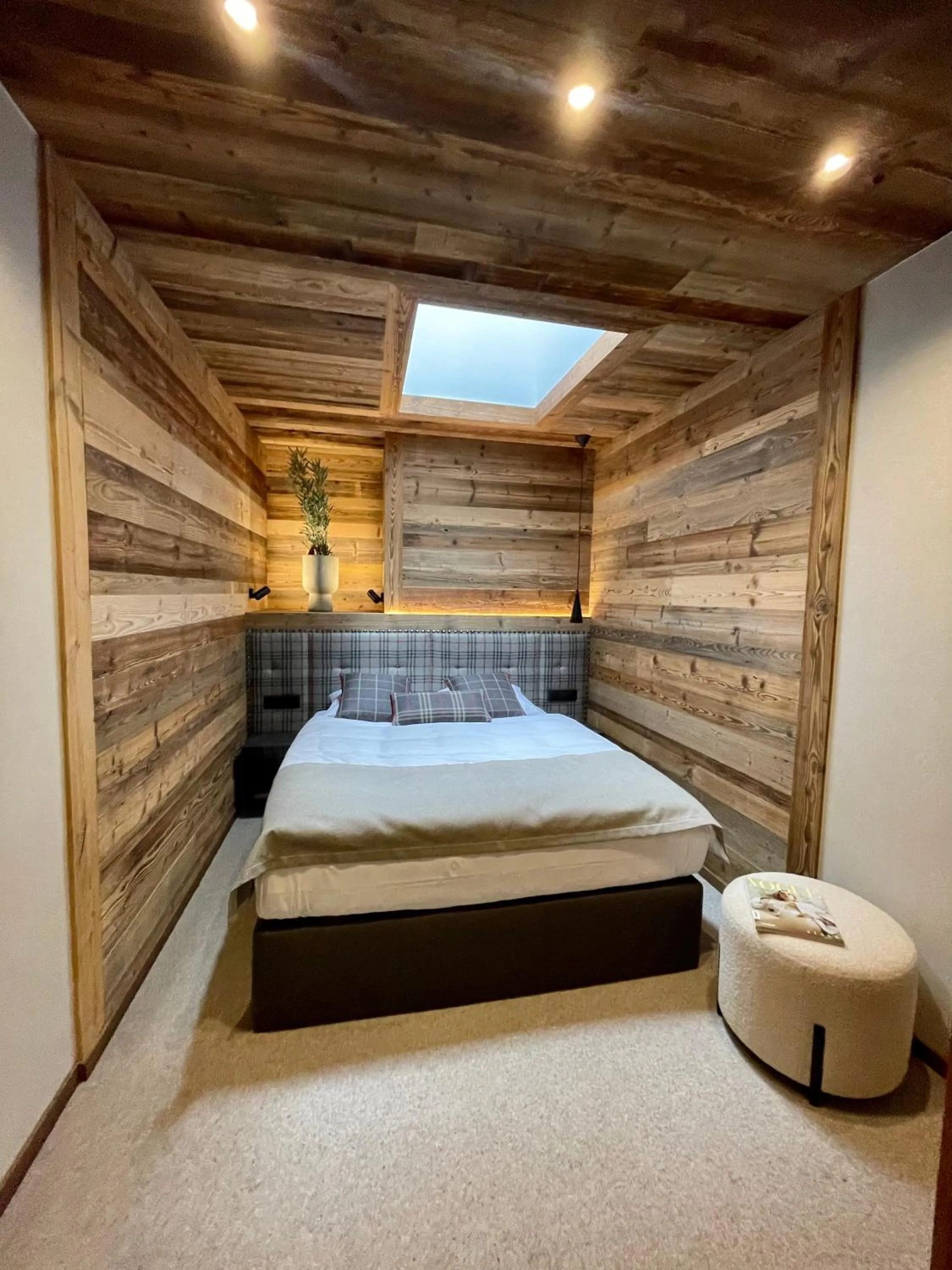 Bedroom, Bed in Apartamenty i Pokoje Krupówki 49