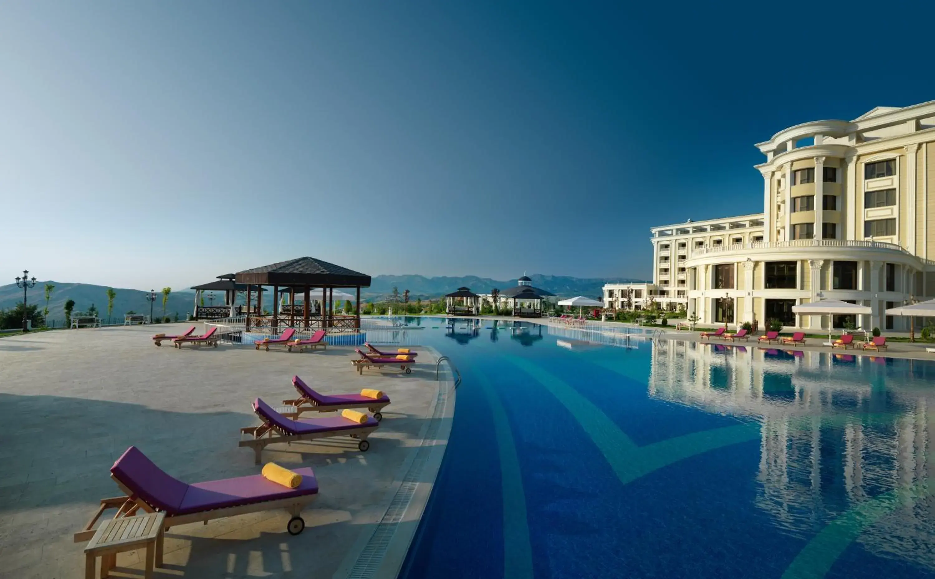 Swimming pool in Shamakhi Palace Sharadil Swimming pool in Shamakhi Palace Sharadil