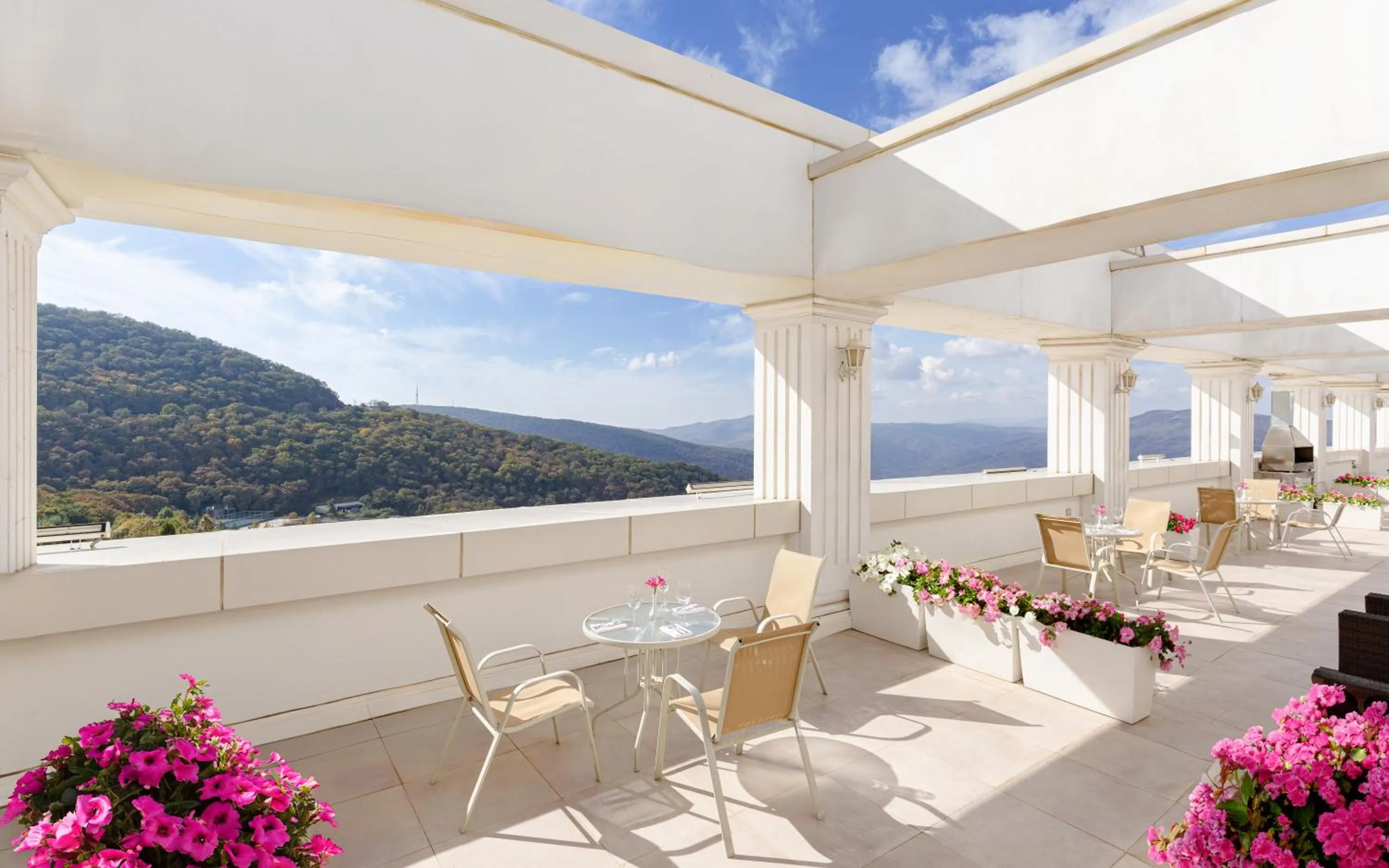 Restaurant/places to eat in Shamakhi Palace Sharadil