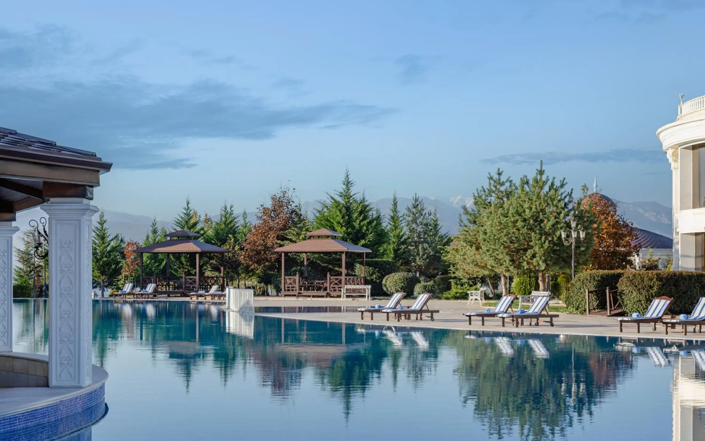 Swimming pool in Shamakhi Palace Sharadil Swimming pool in Shamakhi Palace Sharadil