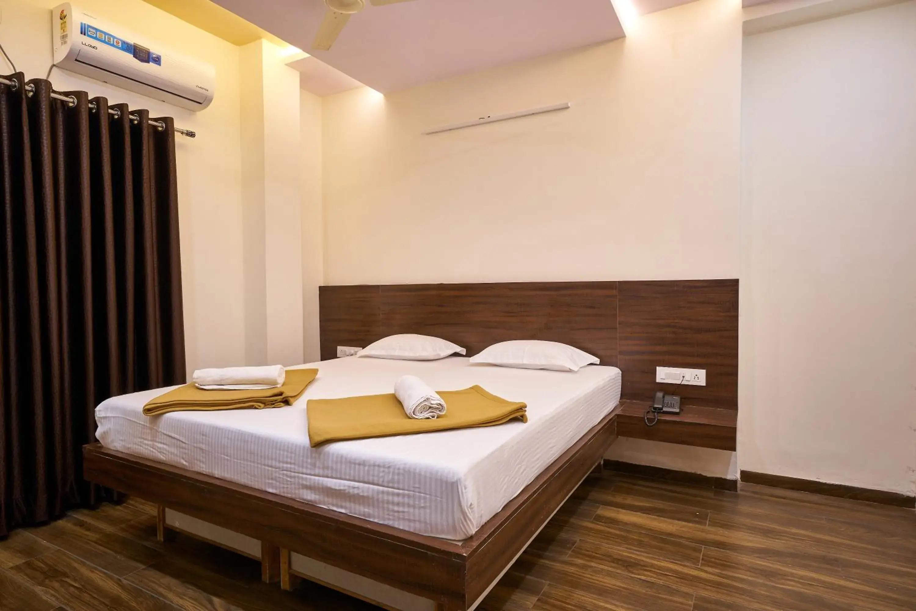 Photo of the whole room in Hotel Ranjan Deluxe Photo of the whole room in Hotel Ranjan Deluxe